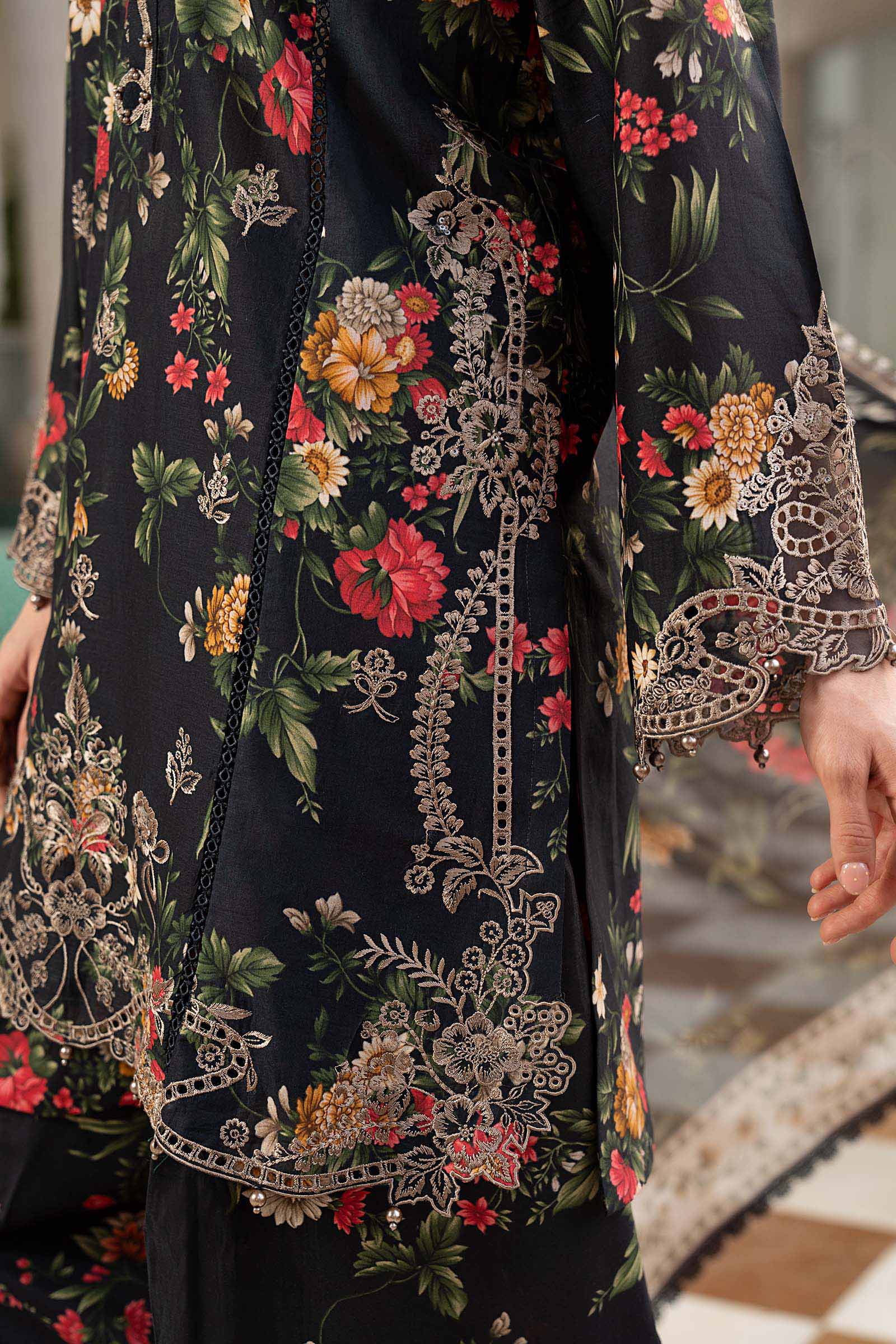 3 Piece Embroidered Lawn Suit