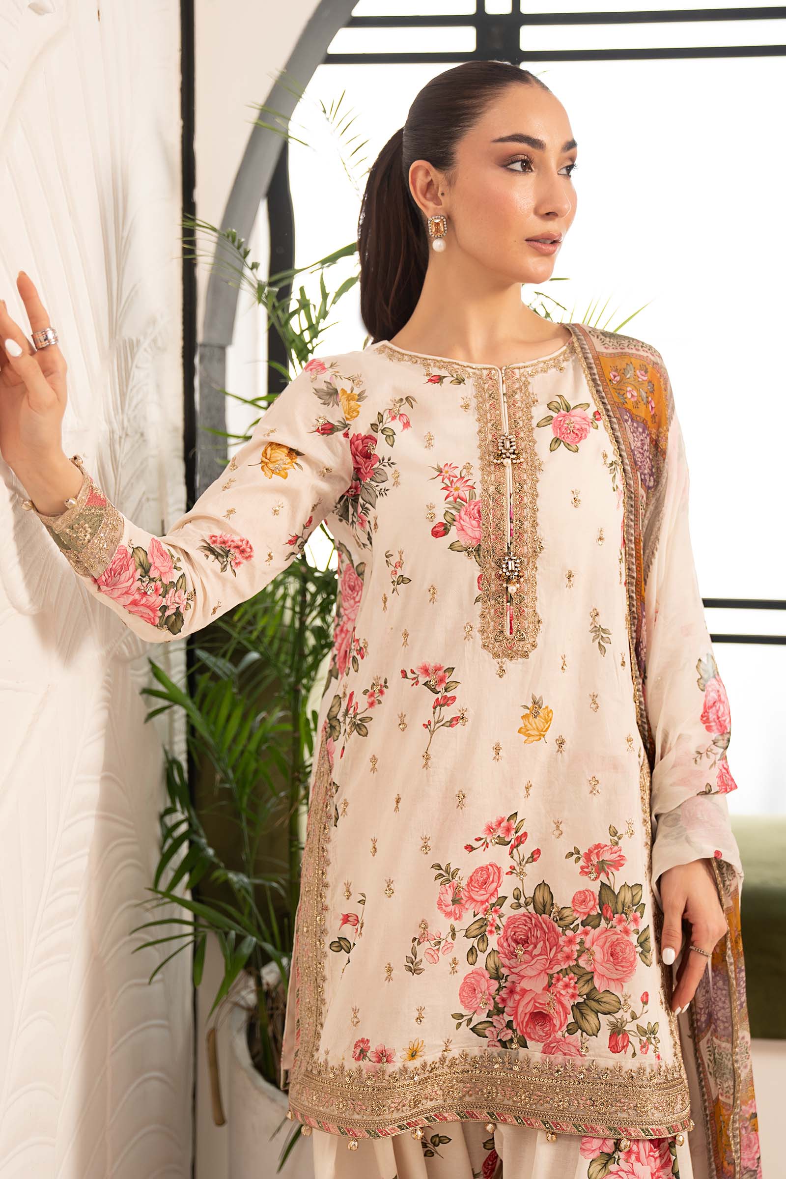 3 Piece Embroidered Lawn Suit