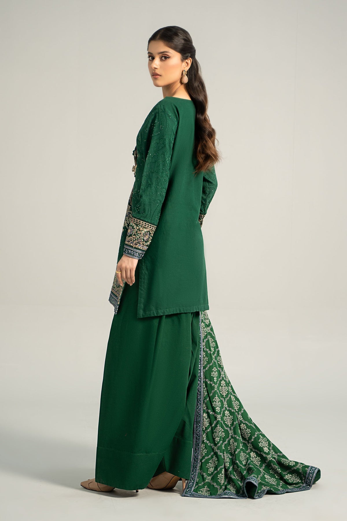 3 Piece Embroidered Khaddar Suit