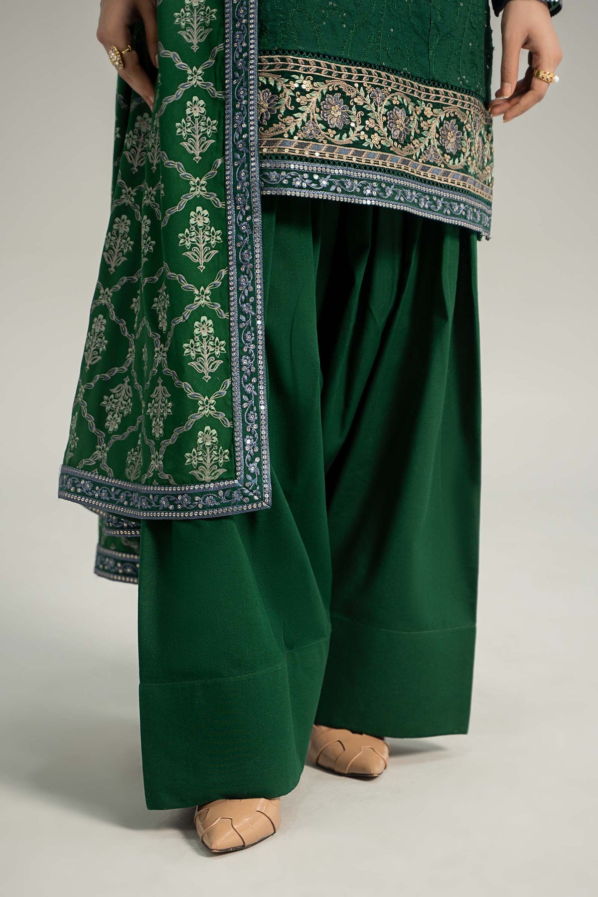 3 Piece Embroidered Khaddar Suit