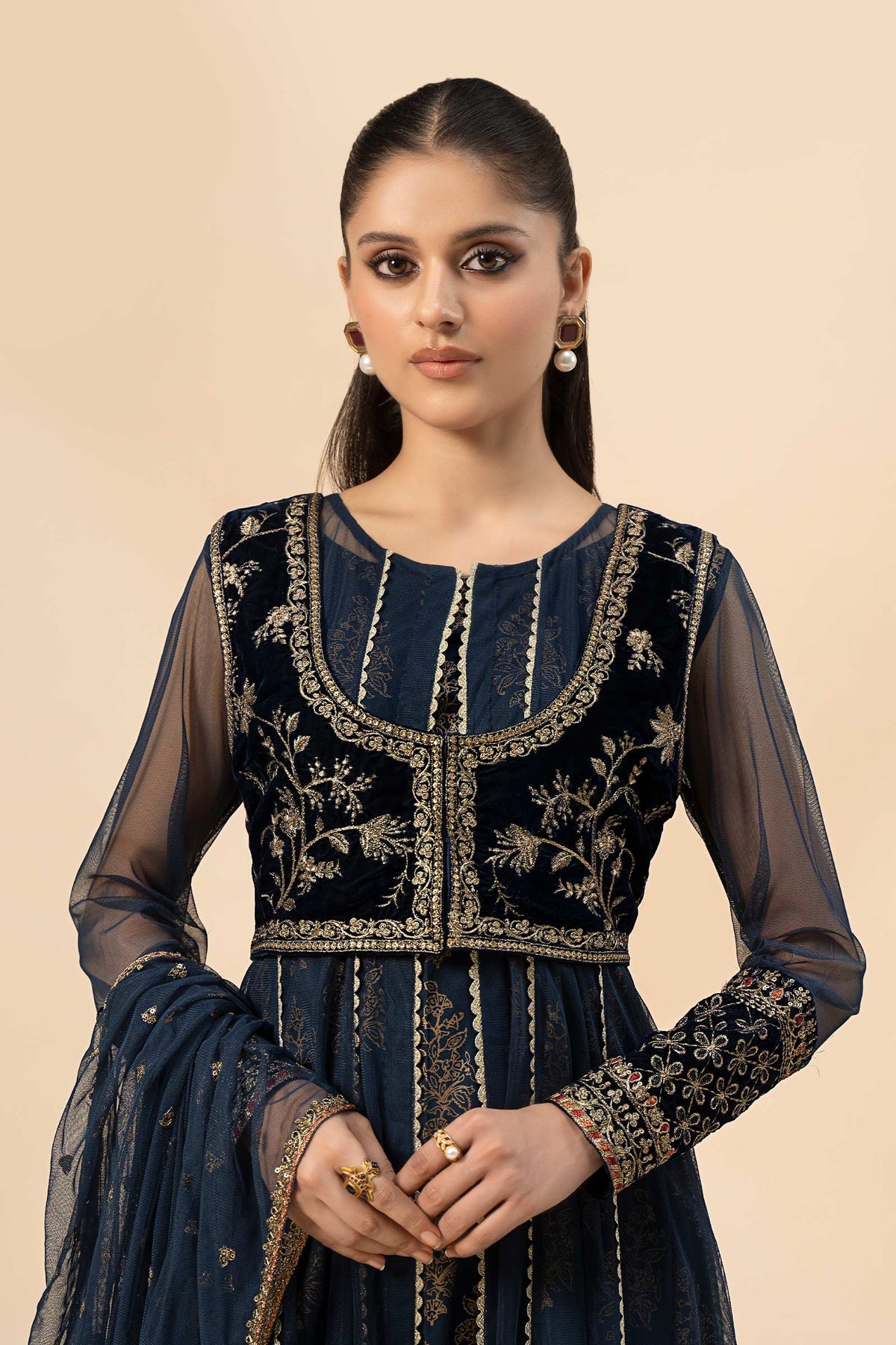 3 Piece Embroidered Khaddar Suit