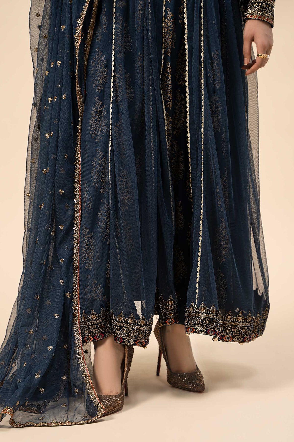 3 Piece Embroidered Khaddar Suit