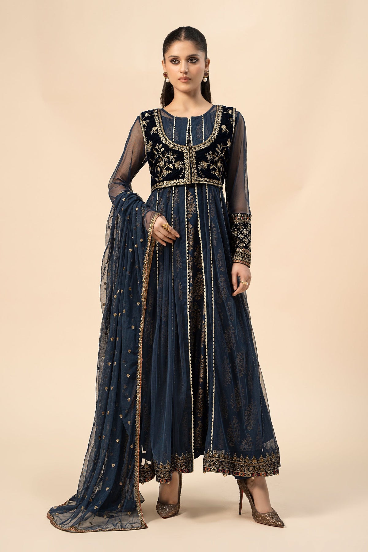 3 Piece Embroidered Khaddar Suit