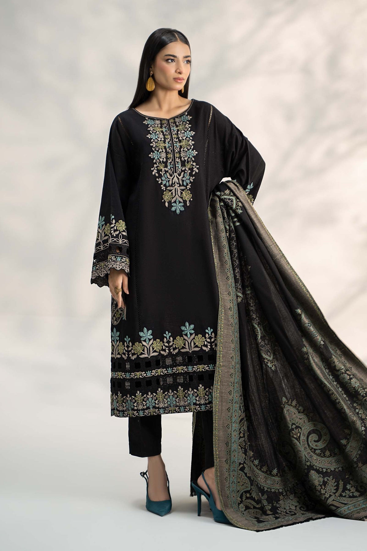 3 Piece Embroidered Khaddar Suit