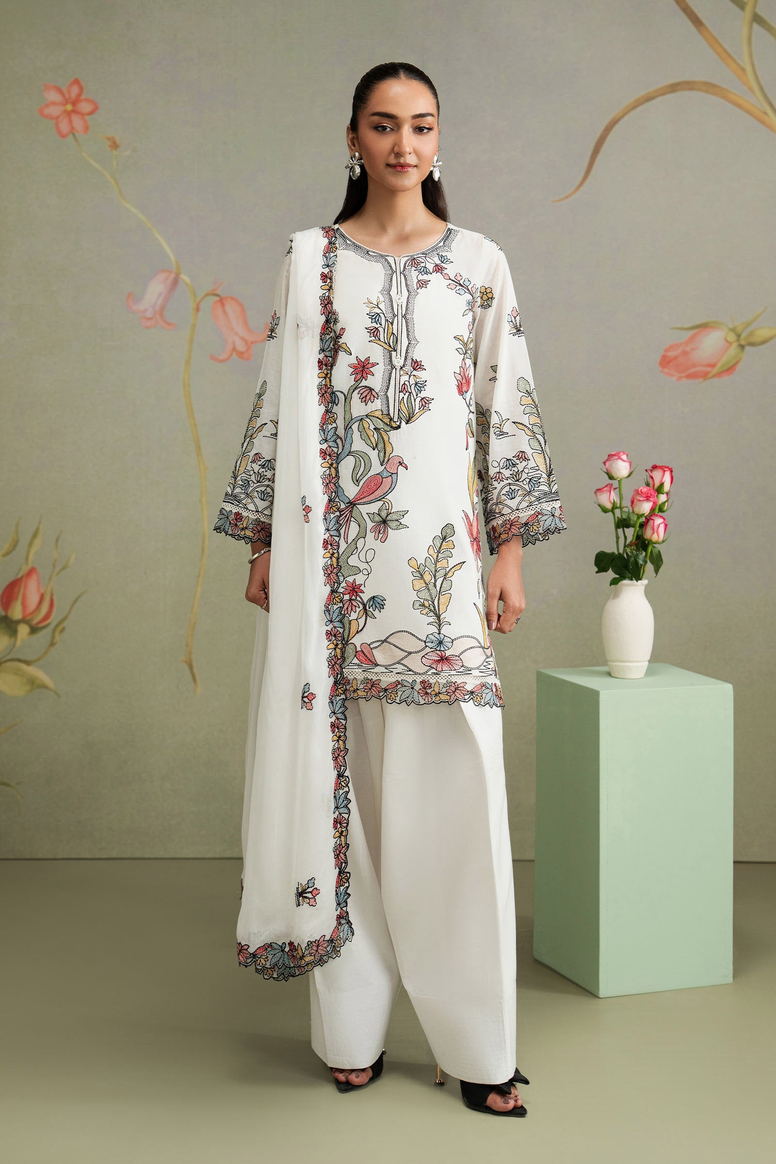 3 Piece Embroidered Lawn Suit