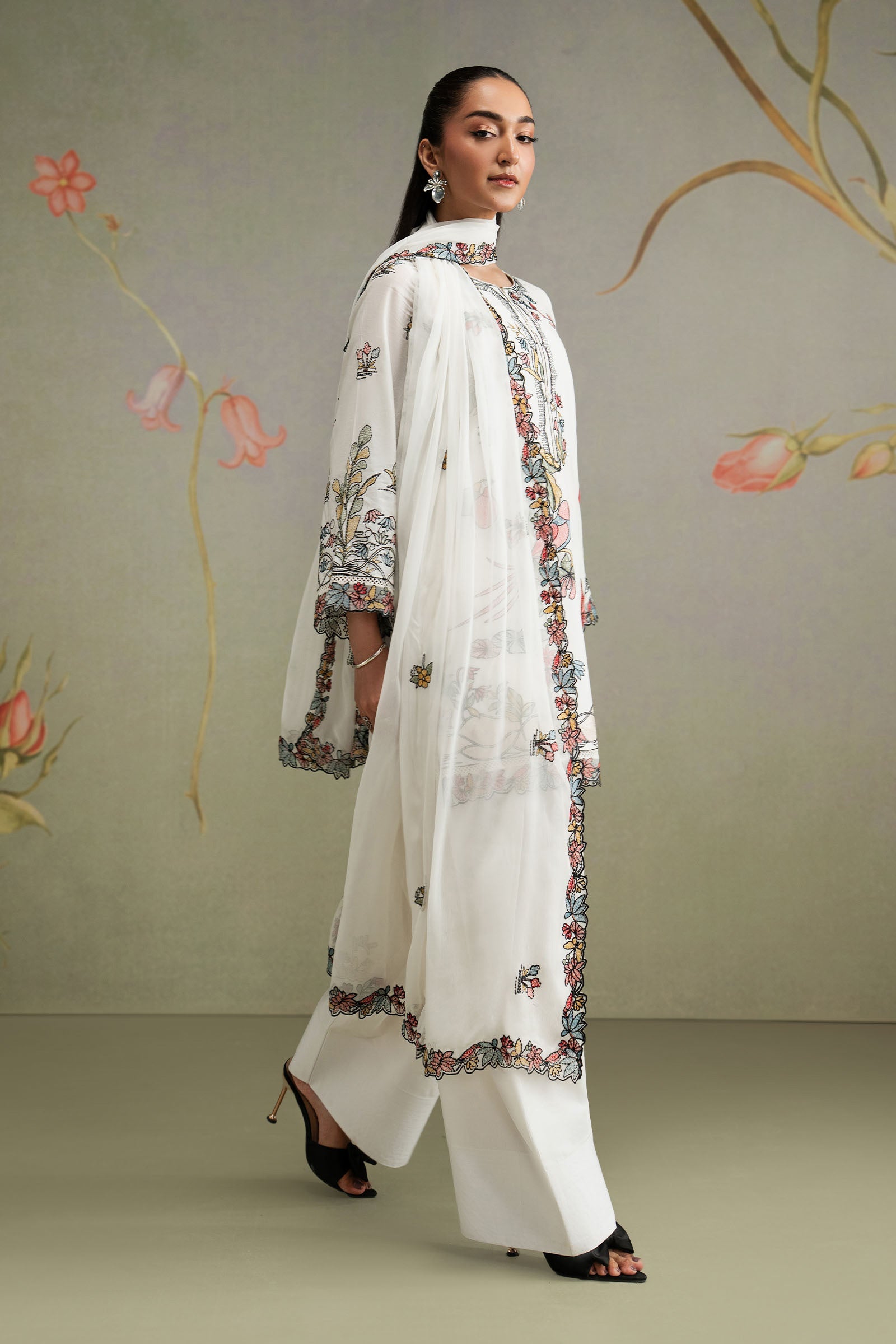 3 Piece Embroidered Lawn Suit