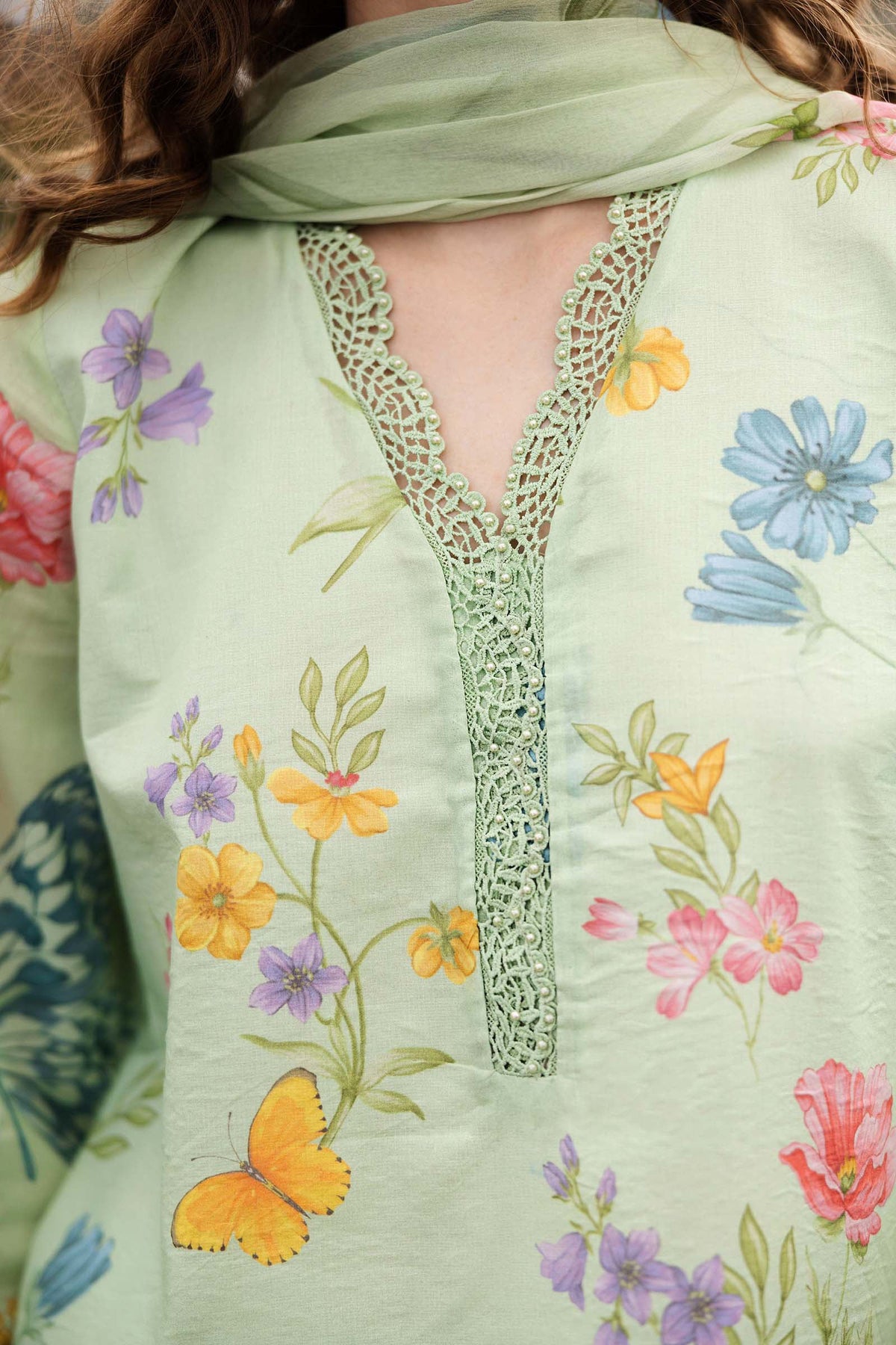 3 Piece Embroidered Lawn Suit