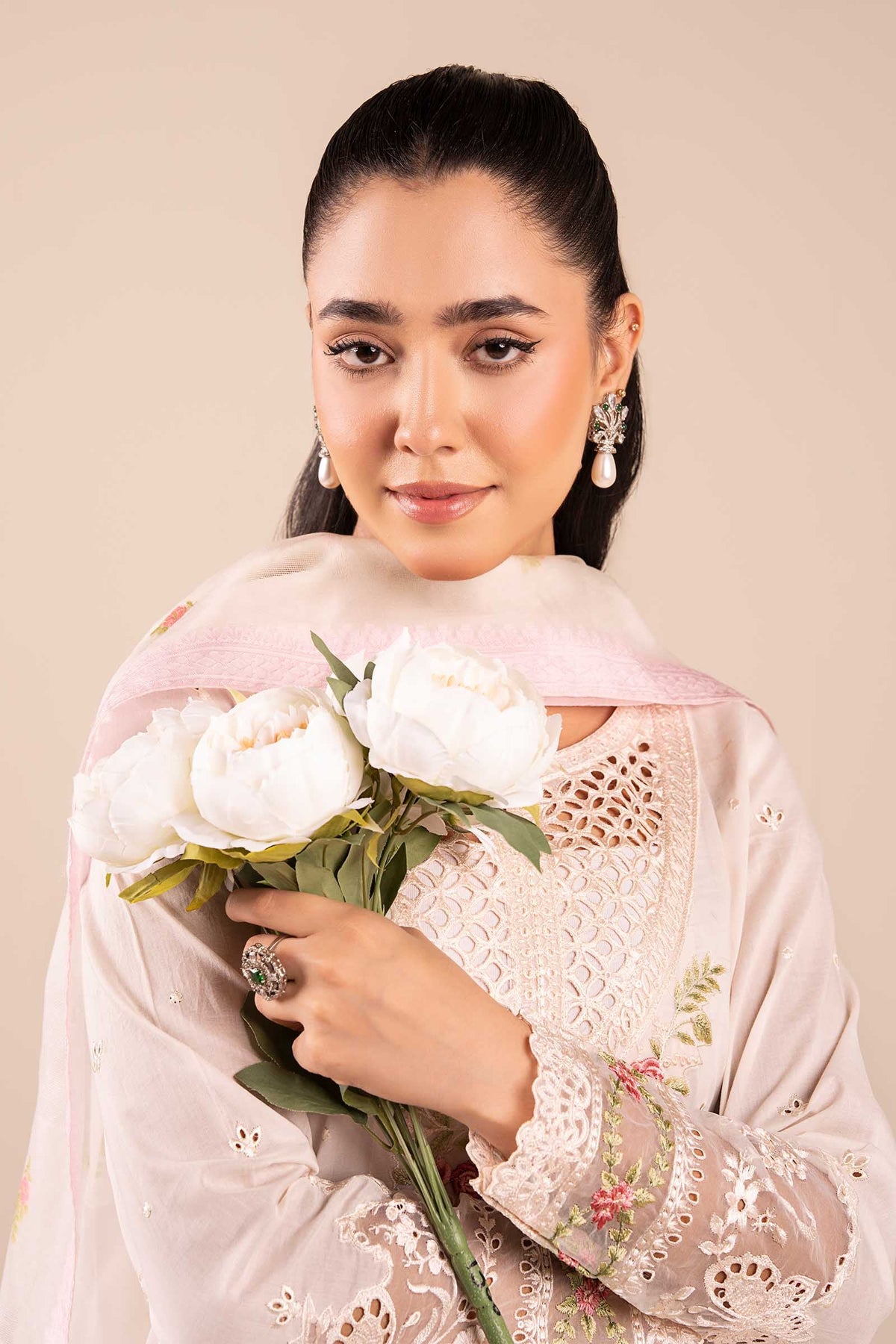 3 Piece Embroidered Lawn Suit