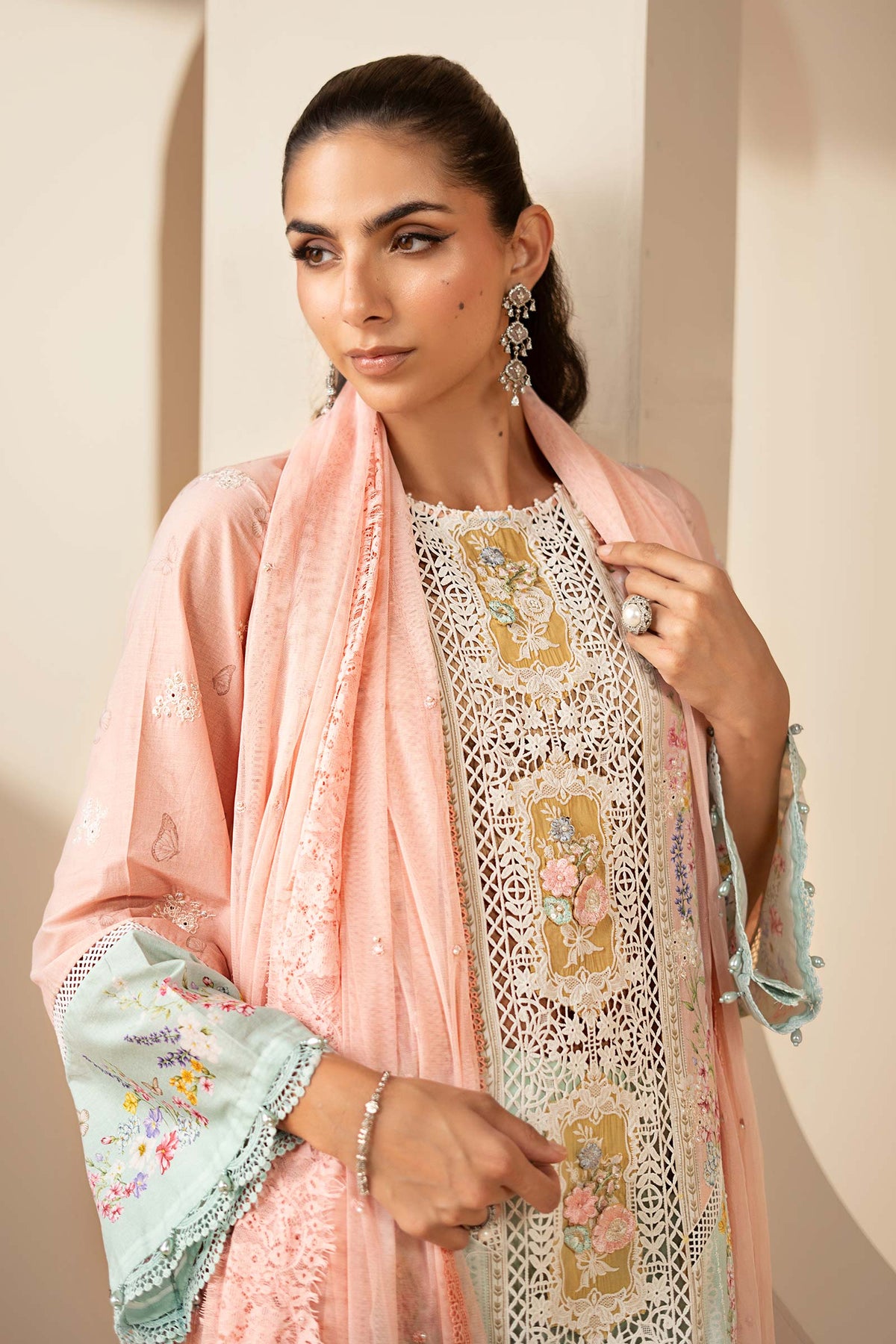 3 Piece Embroidered Lawn Suit - DS2606A-SML-00A