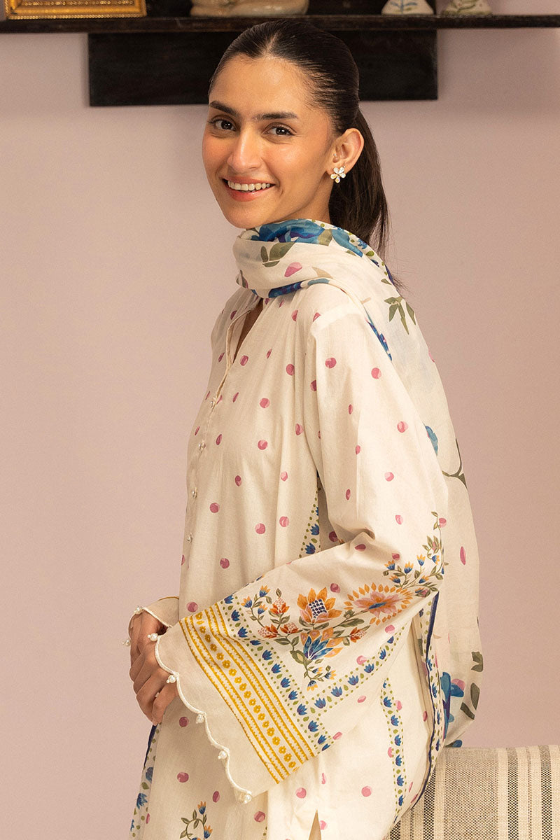 https://cdn.shopify.com/s/files/1/0178/4492/8612/files/DailyLawn_0009_DSC03620.jpg?v=1750241016