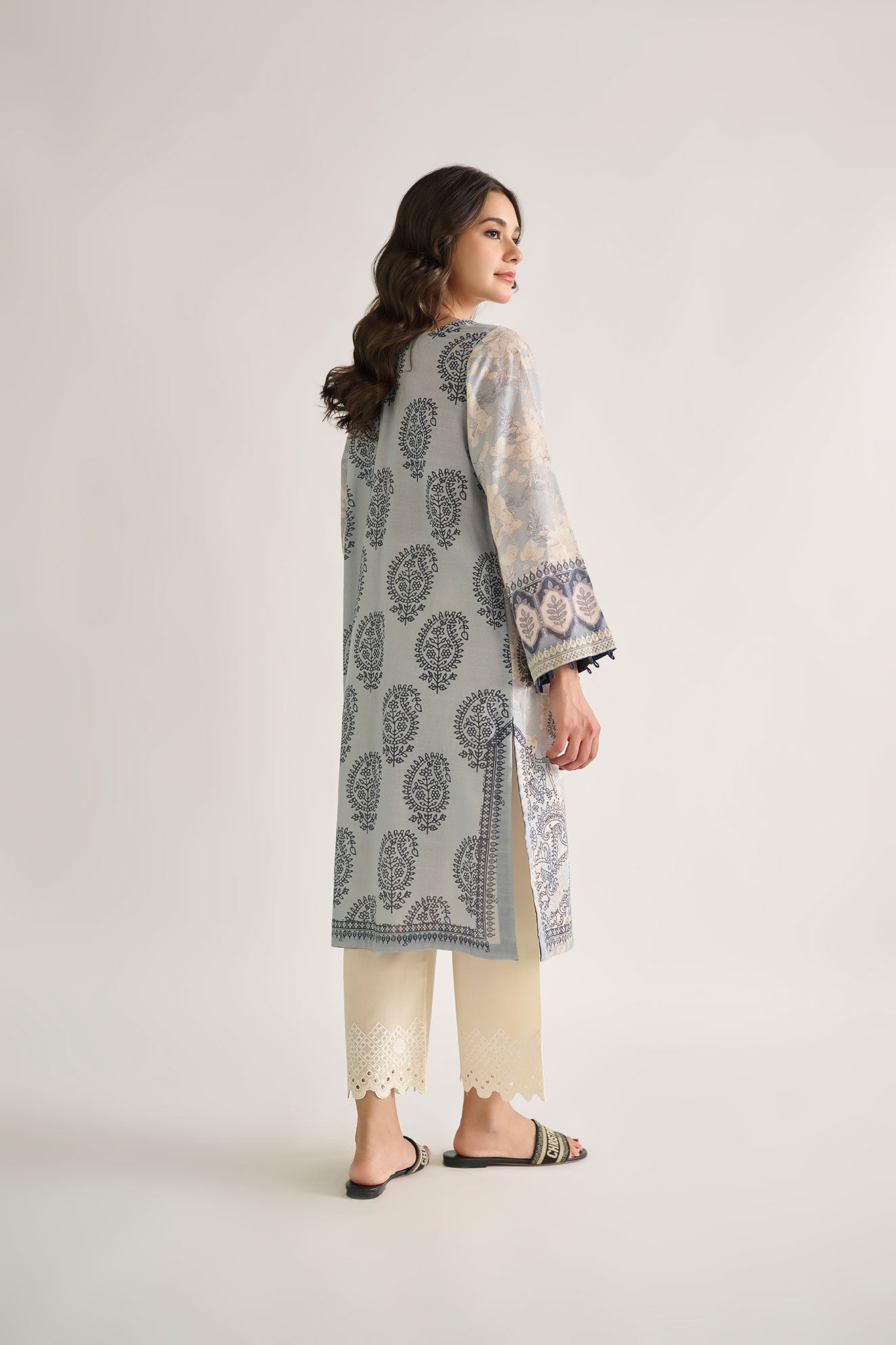 https://cdn.shopify.com/s/files/1/0587/3080/7460/products/Dc-0460_1.jpg?v=1736415190