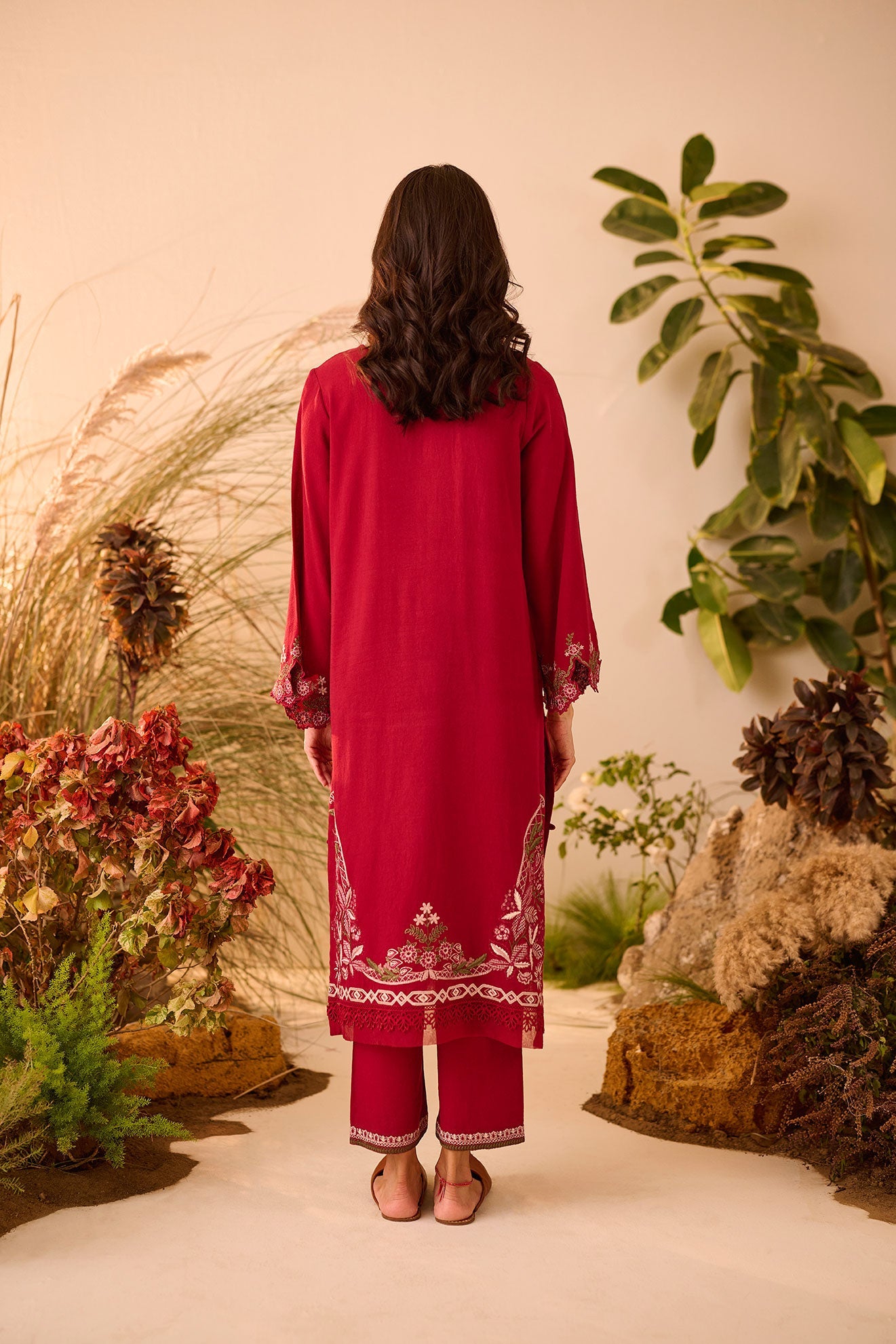 Dc-2123 Maroon Karandi 2Pcs Embroidered Kurta With Trouser