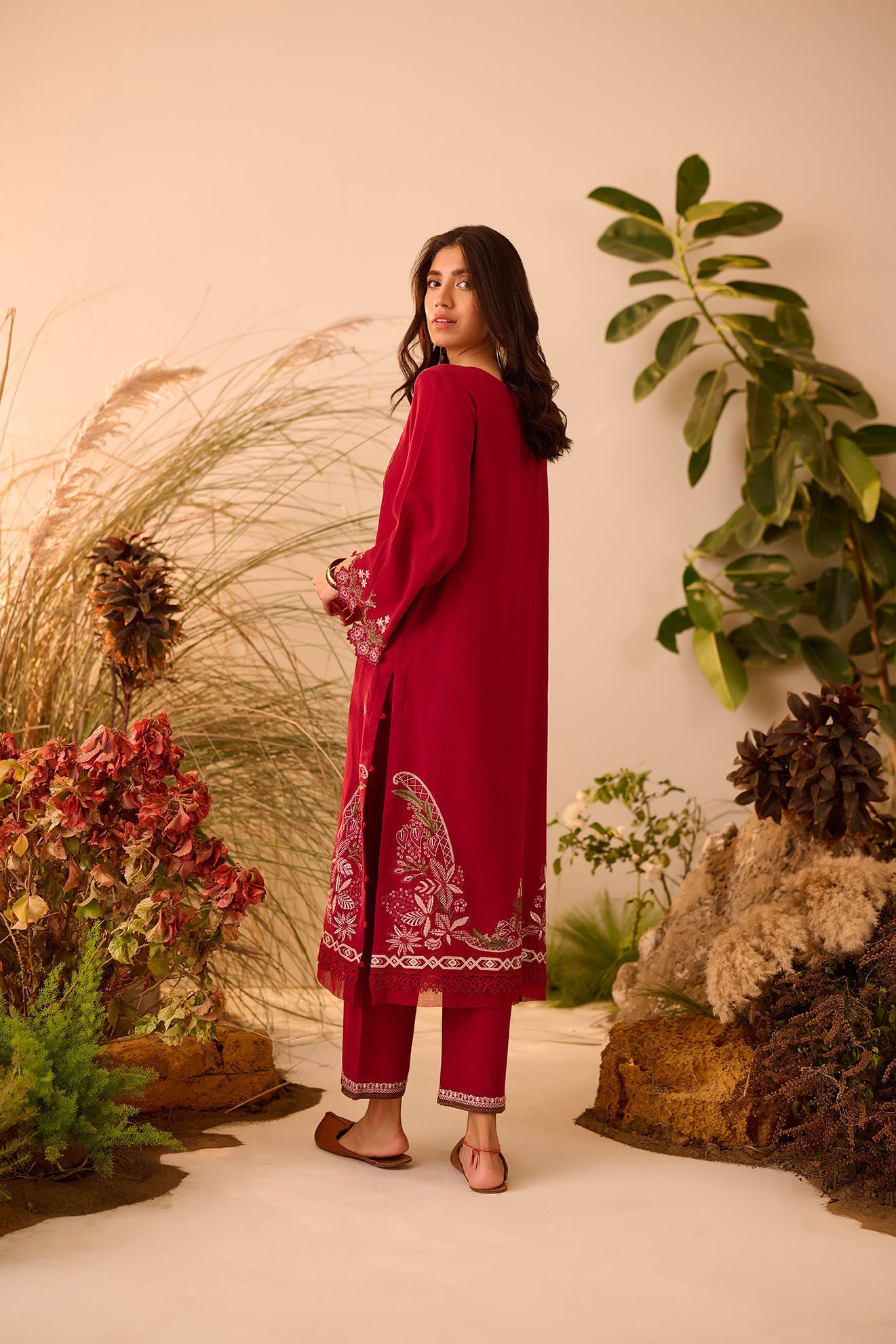 Dc-2123 Maroon Karandi 2Pcs Embroidered Kurta With Trouser