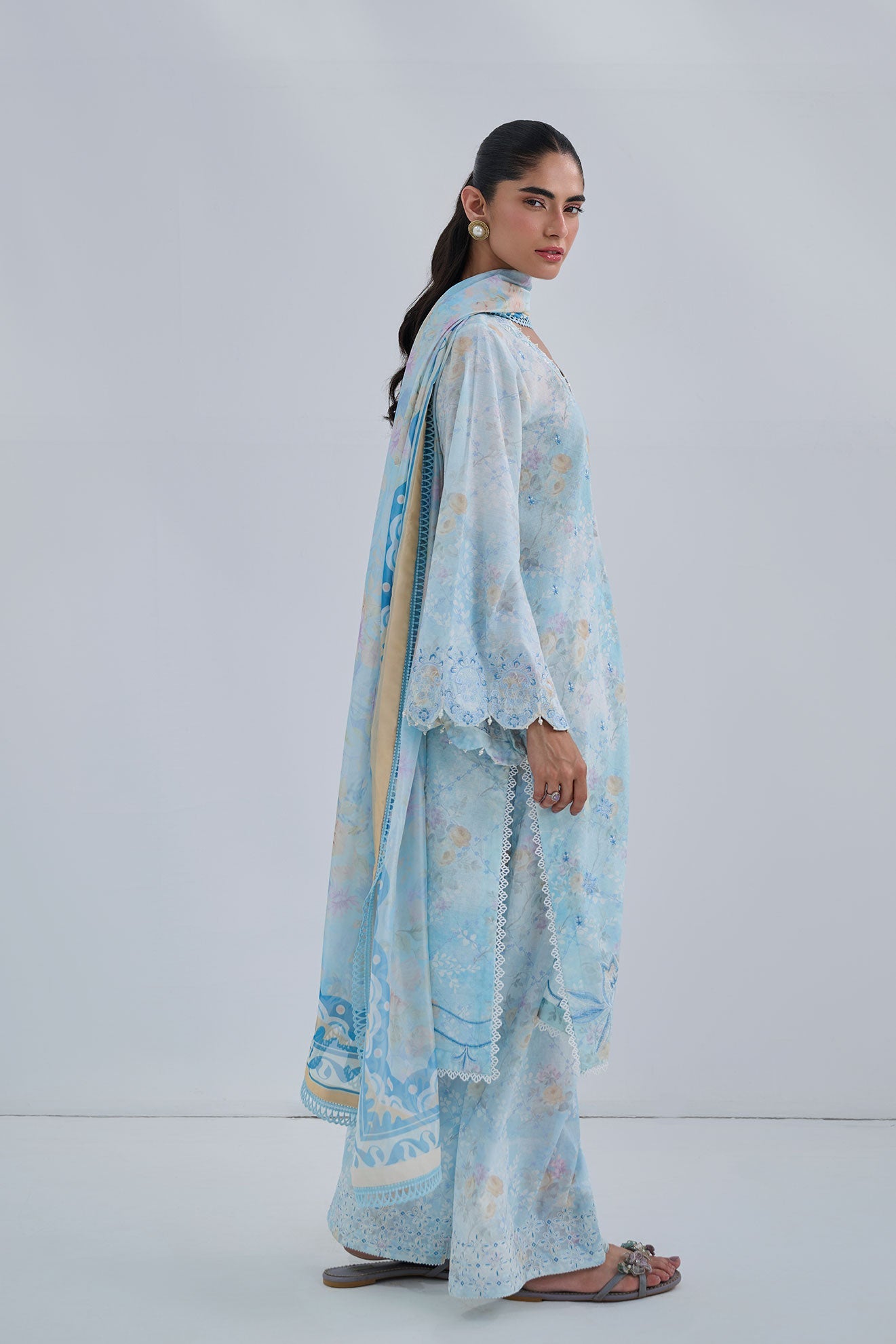 https://cdn.shopify.com/s/files/1/0587/3080/7460/files/Dc-2560-_3.jpg?v=1780506267