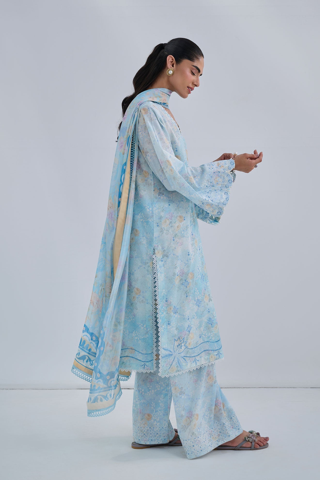 https://cdn.shopify.com/s/files/1/0587/3080/7460/files/Dc-2560-_4.jpg?v=1780506267