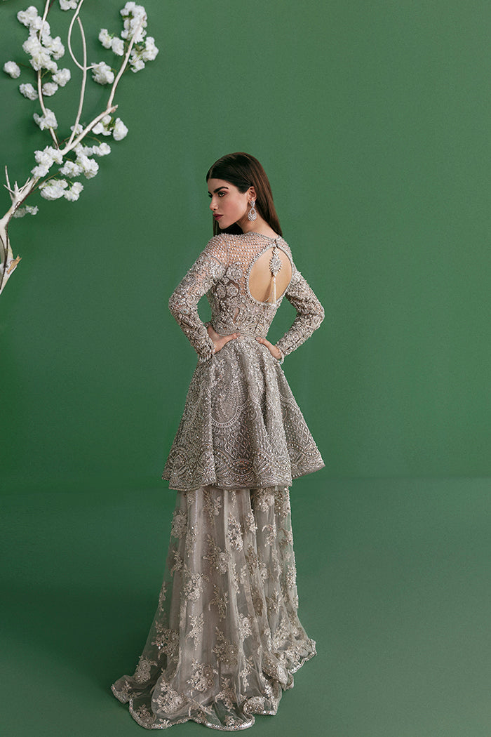 https://cdn.shopify.com/s/files/1/0523/4327/5696/products/Dilan-4.jpg?v=1755961613