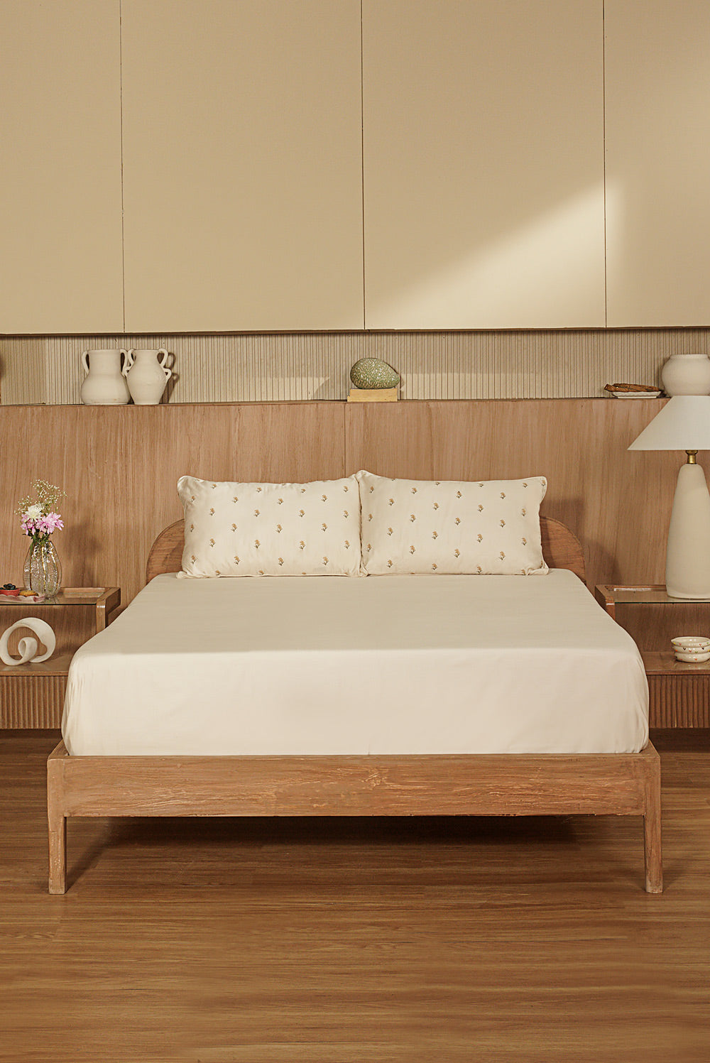 Ditsy Flora Embroidered Bed Sheet Set