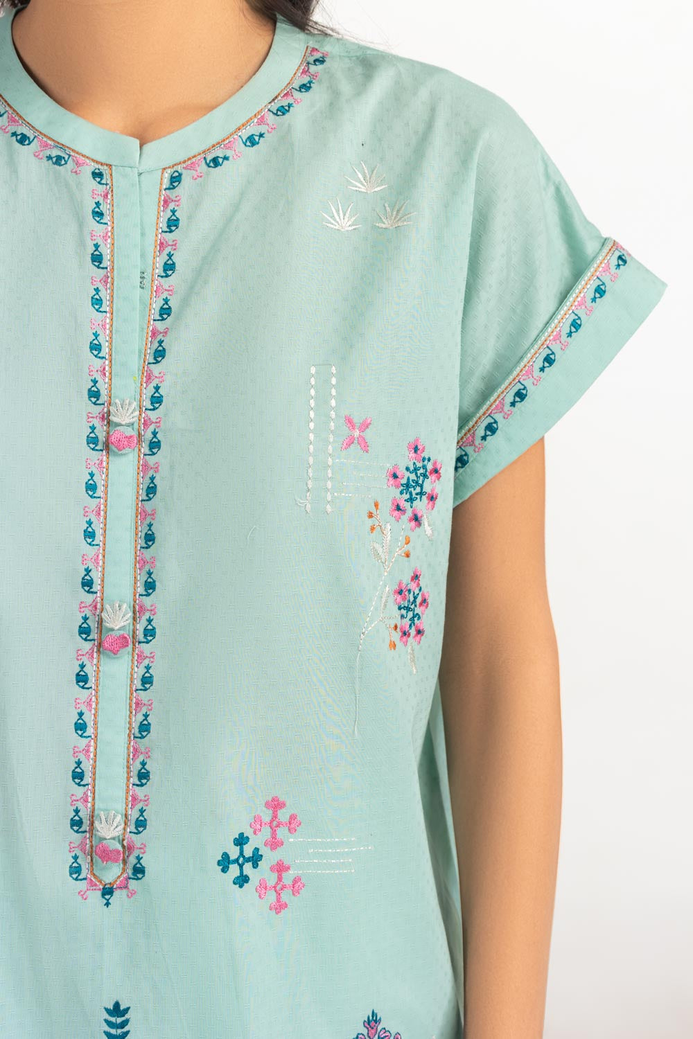 https://cdn.shopify.com/s/files/1/0706/3253/8159/files/DobbyEmbroideredCo-OrdSetIPST-77166_zoom.jpg?v=1772614048