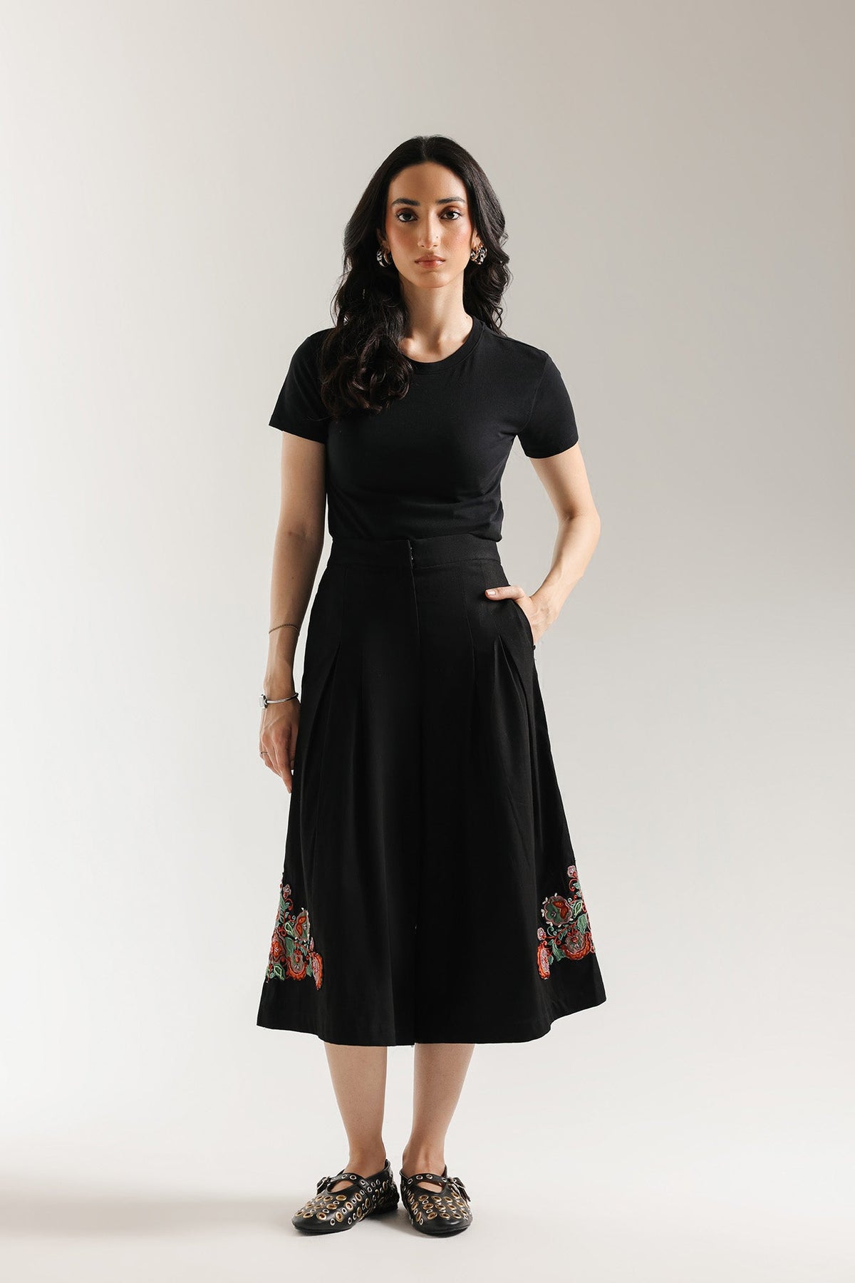 SHORT (E0032/120/902)