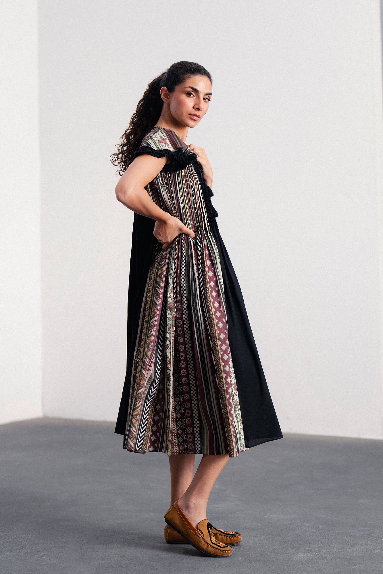 DRESS (E0042/120/902)