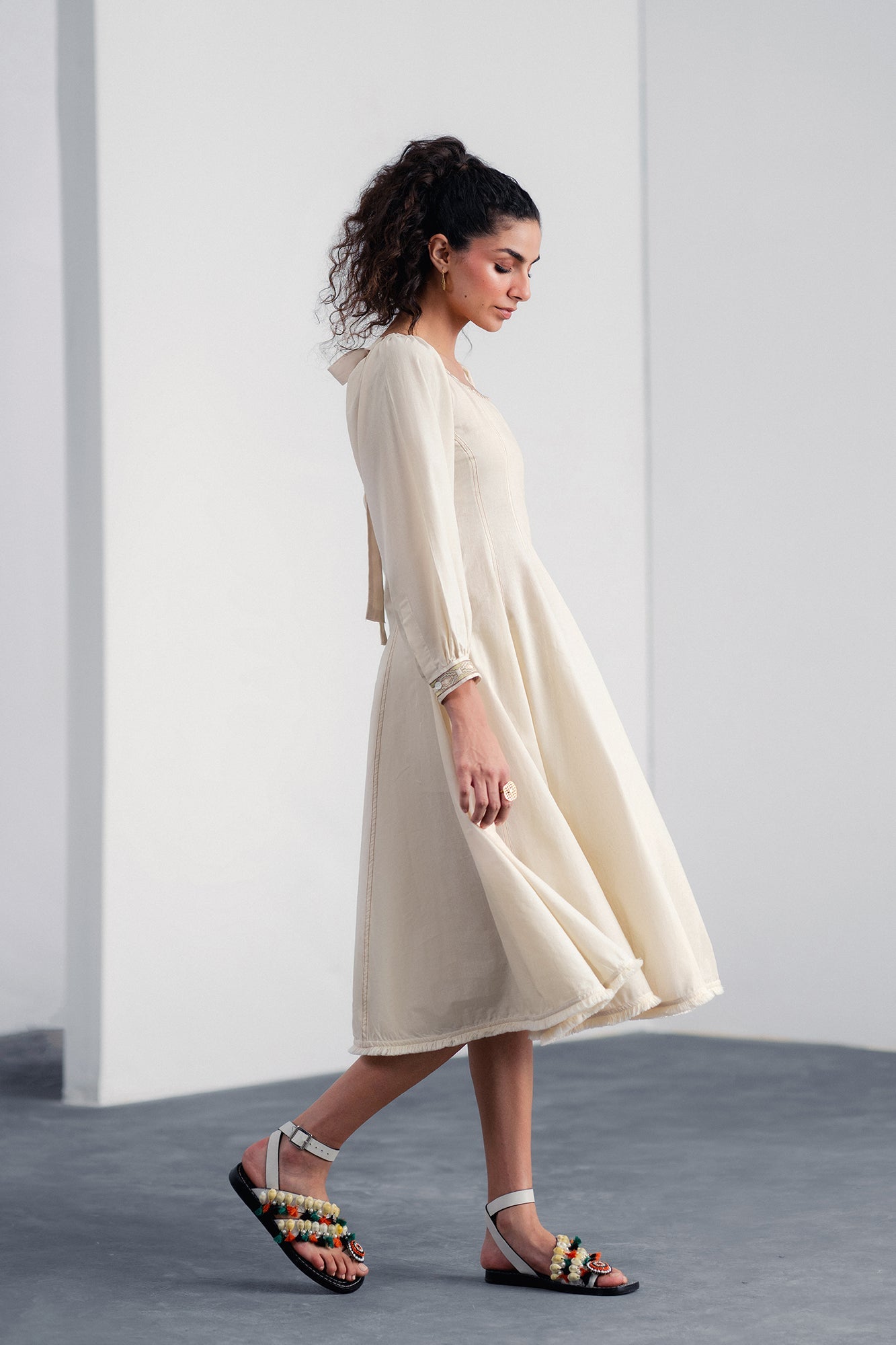 DRESS (E0044/120/002)