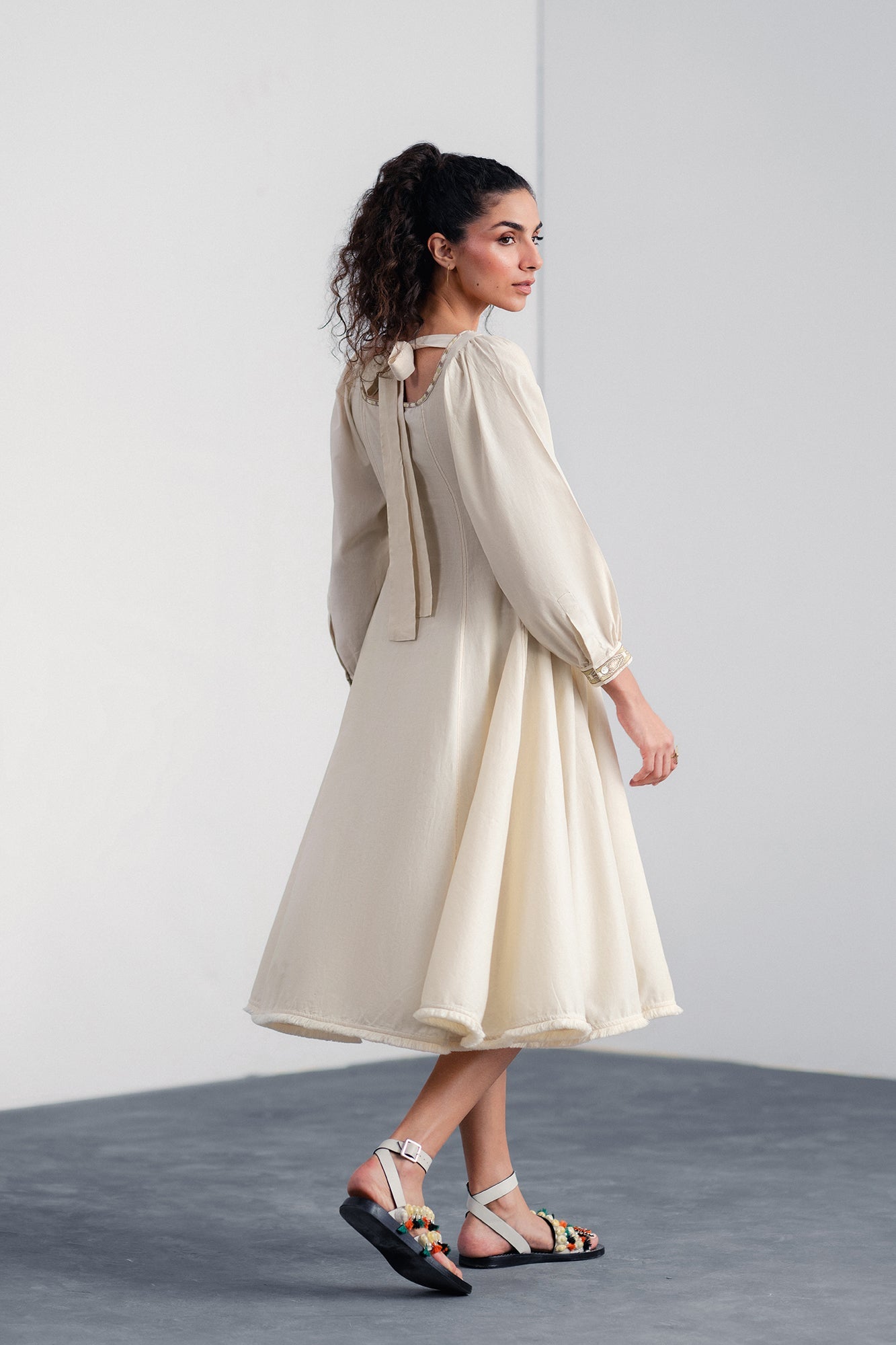 DRESS (E0044/120/002)