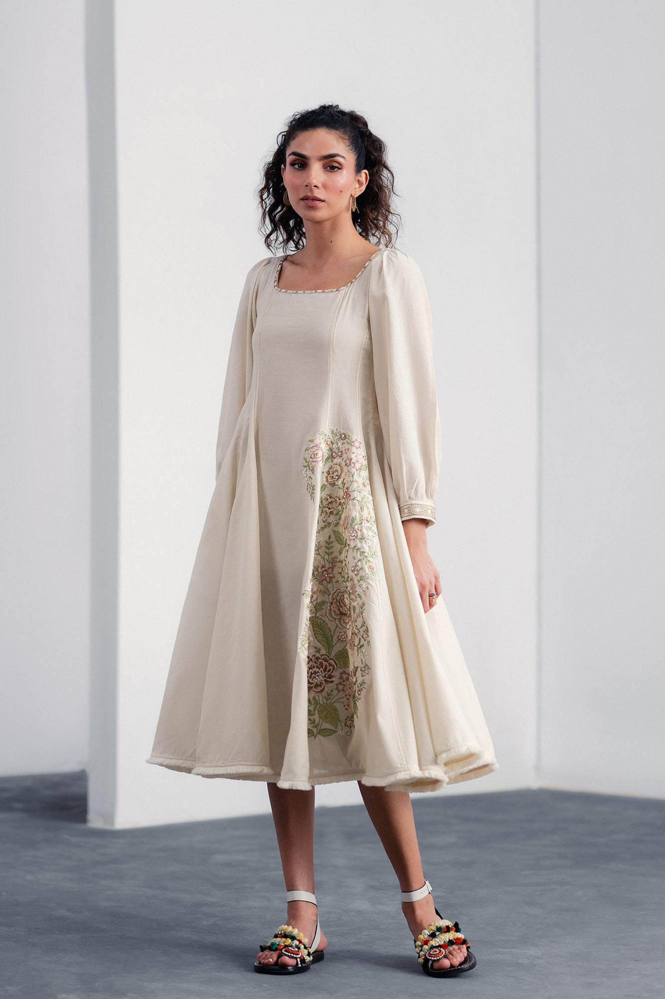 DRESS (E0044/120/002)