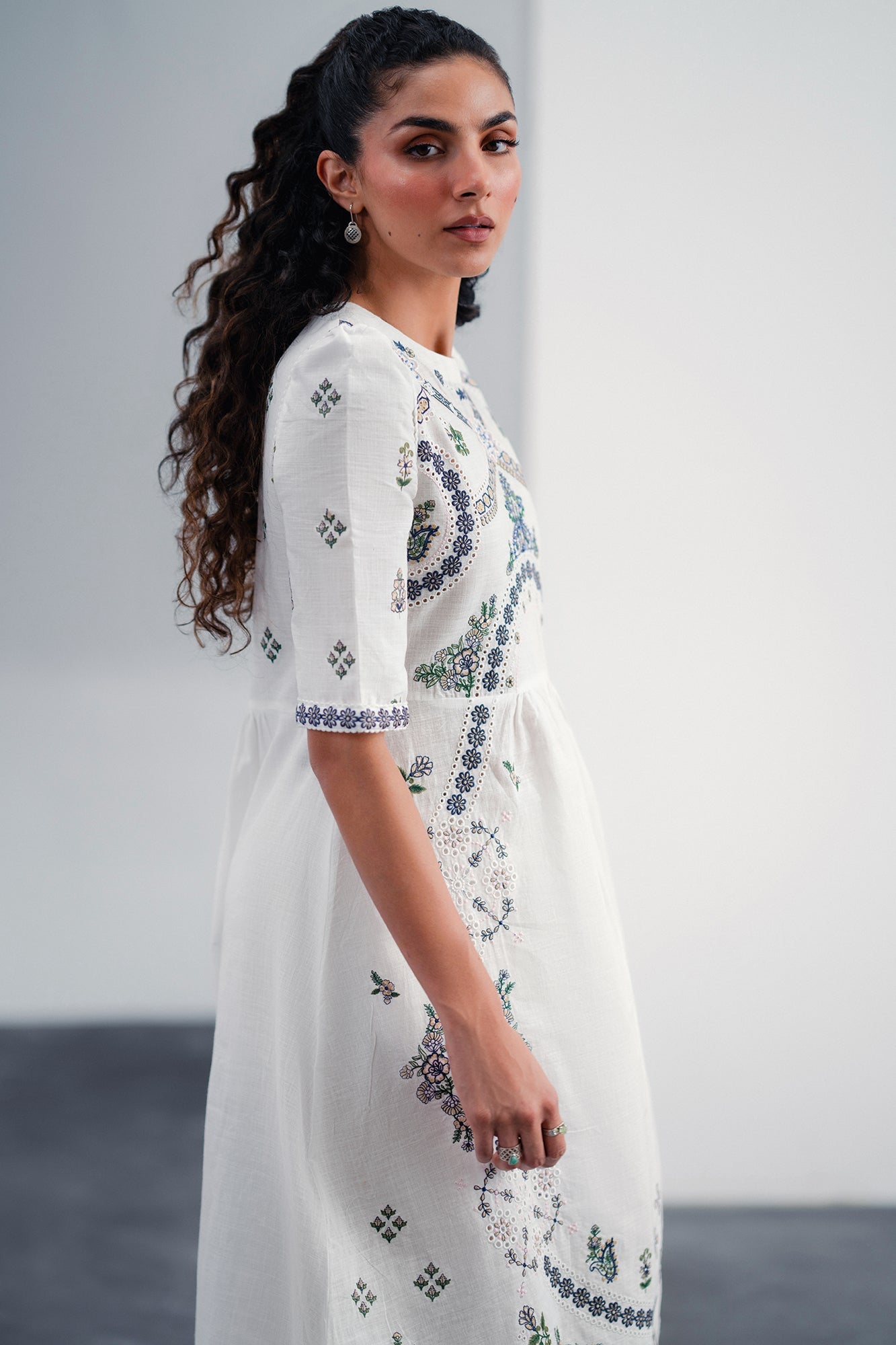 https://cdn.shopify.com/s/files/1/2290/7917/files/E0048-120-001_5_bab2c988-cc1b-4b7b-a94c-613f092c9166.jpg?v=1754645515