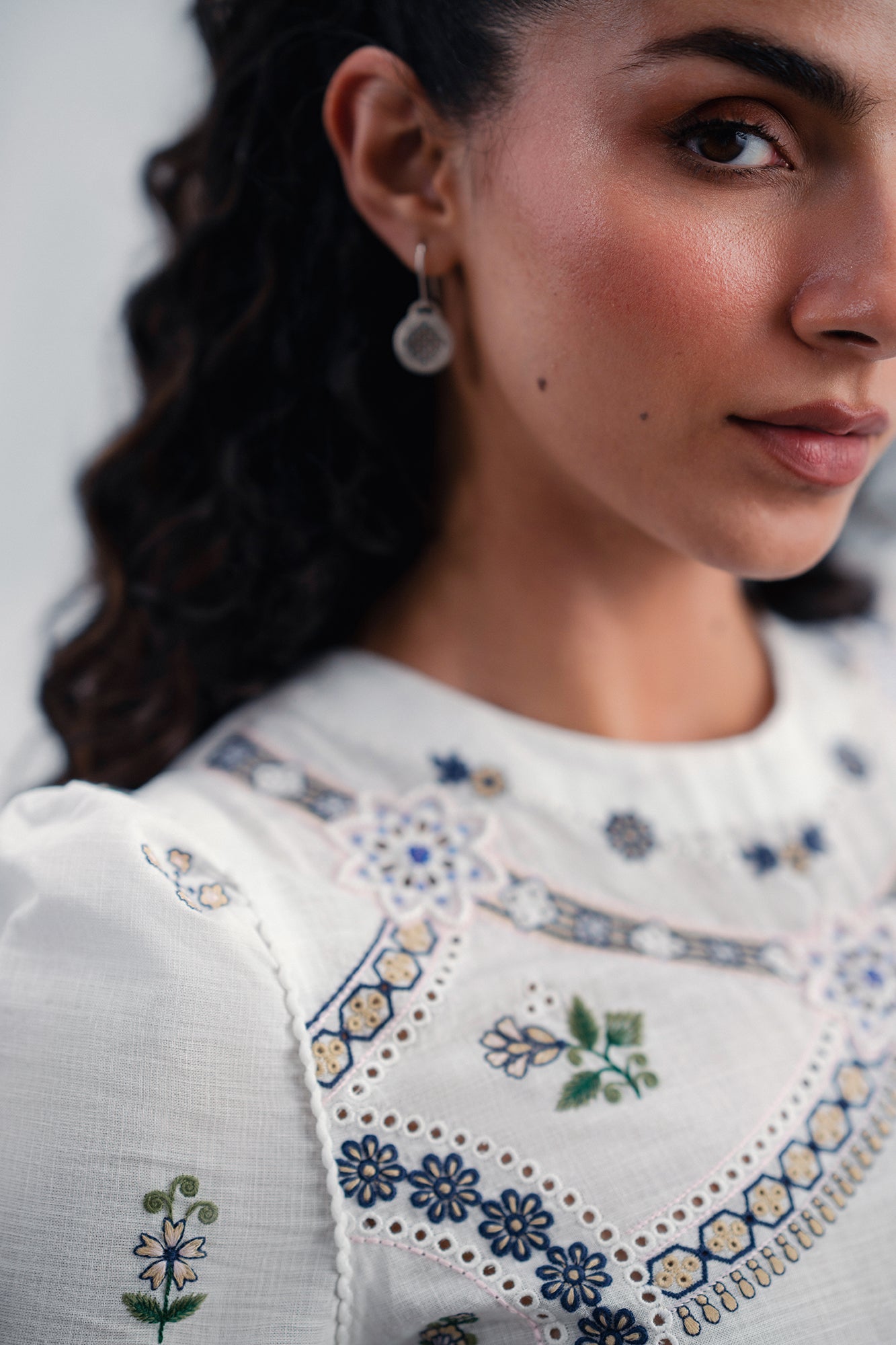 EMBROIDERED DRESS (E0048/120/001)