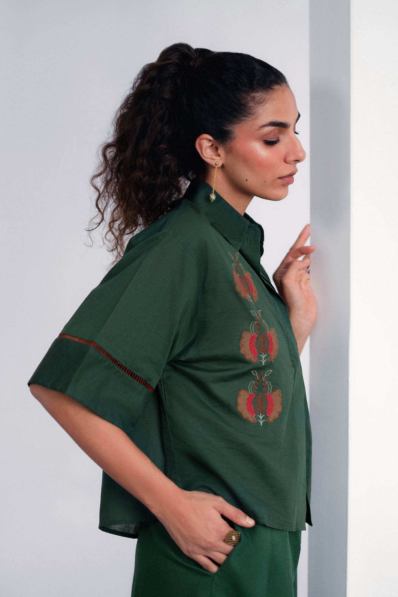 EMBROIDERED SHIRT (E0052/120/704)