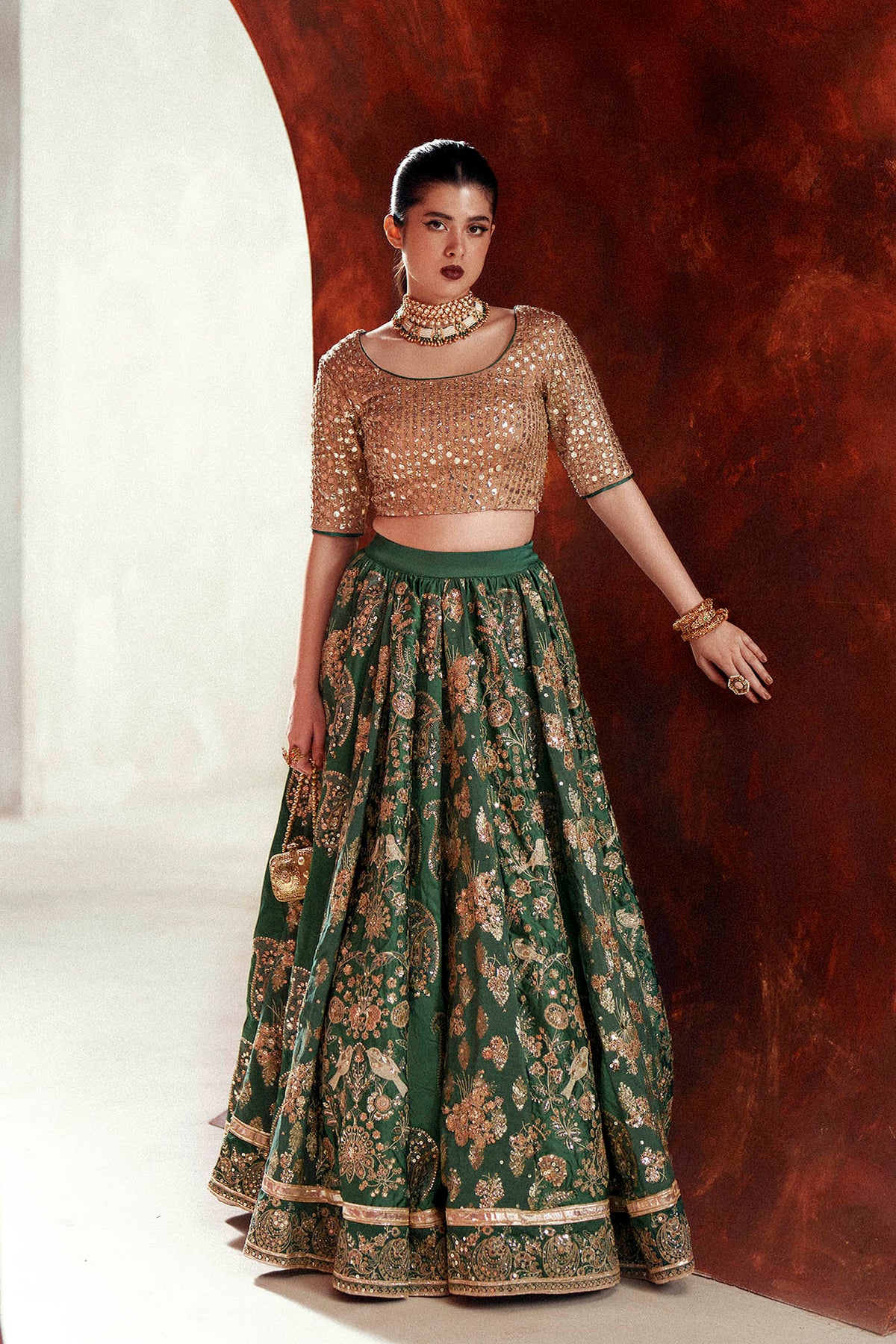 EMBROIDERED SUIT (E0054/115/702)