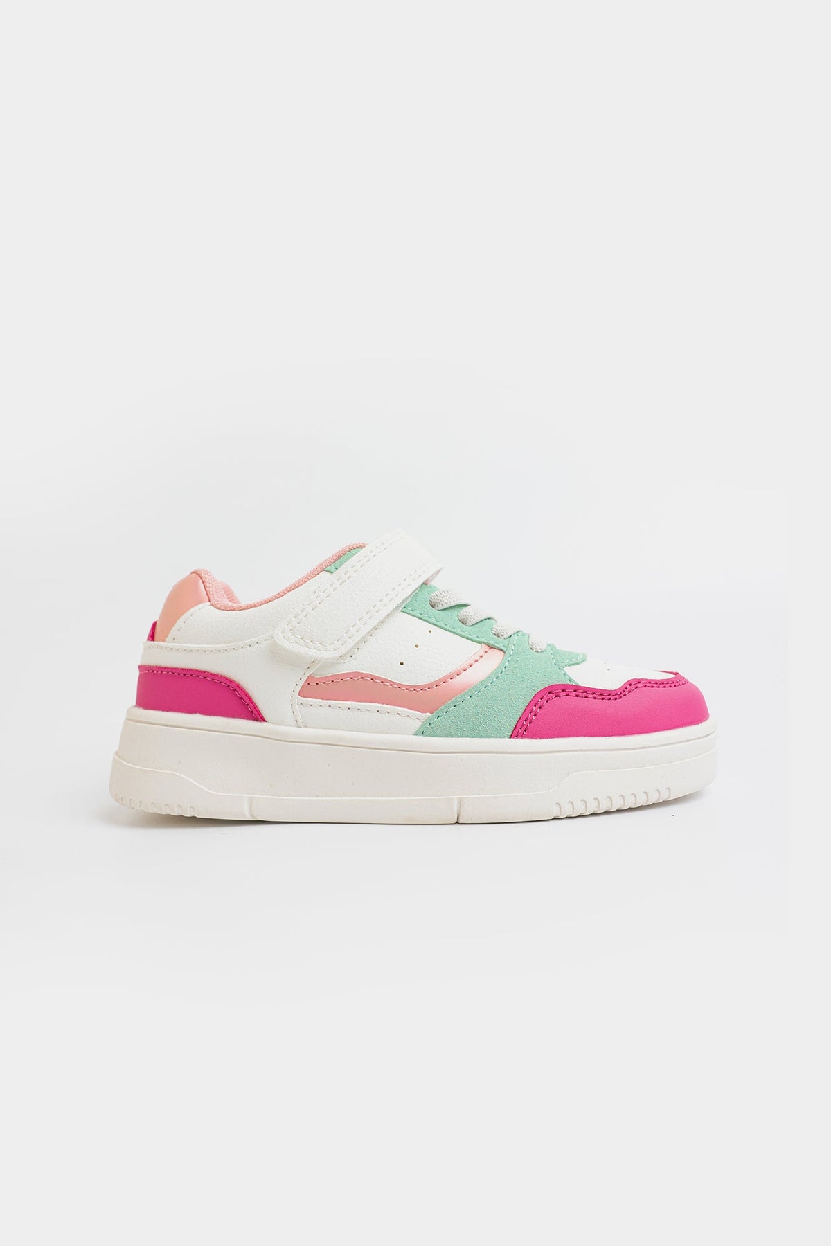 SNEAKERS (E0075/309/401)