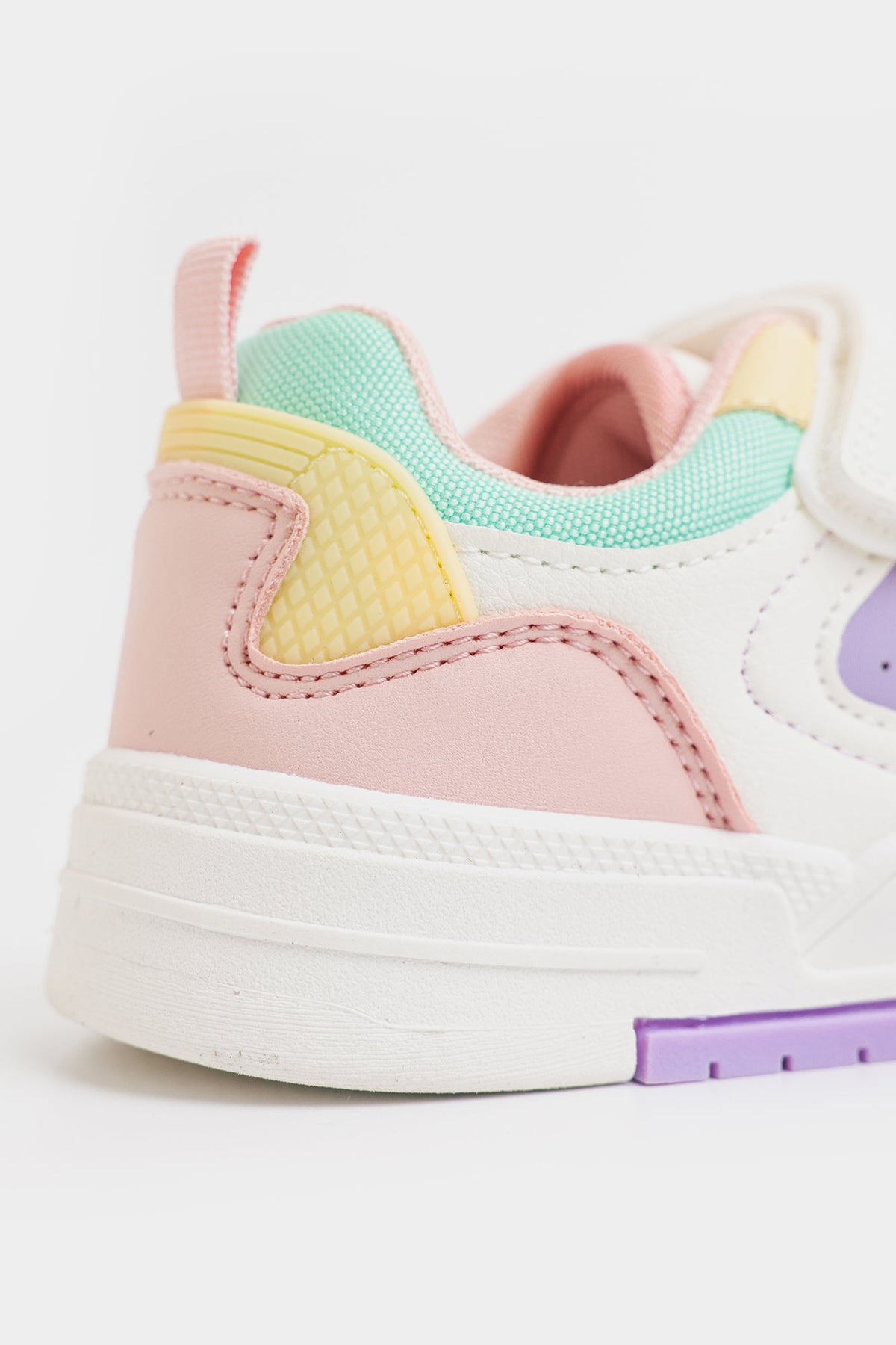 SNEAKERS (E0086/409/316)