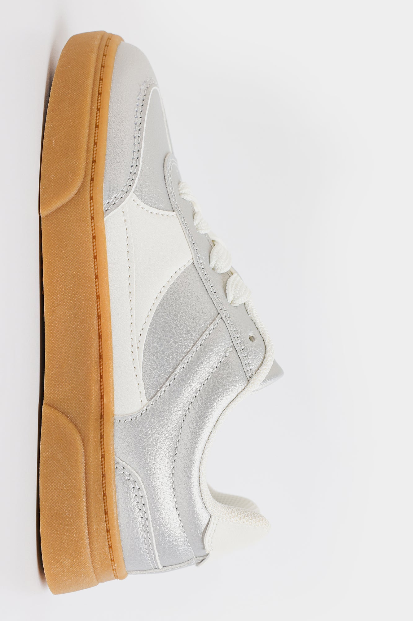 SNEAKERS (E0087/409/919)