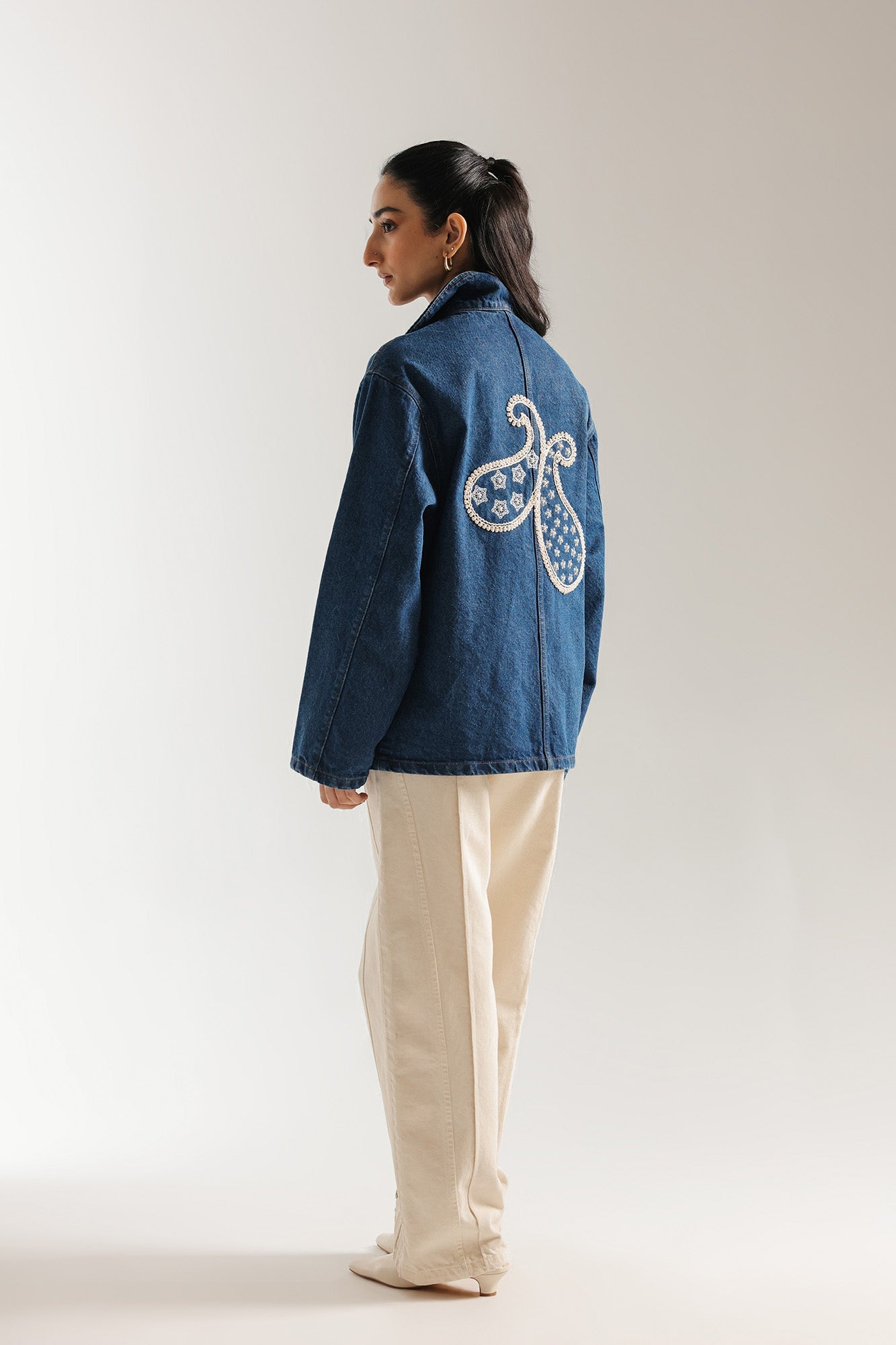 https://cdn.shopify.com/s/files/1/2290/7917/files/E0181-120-618_3.jpg?v=1765868468