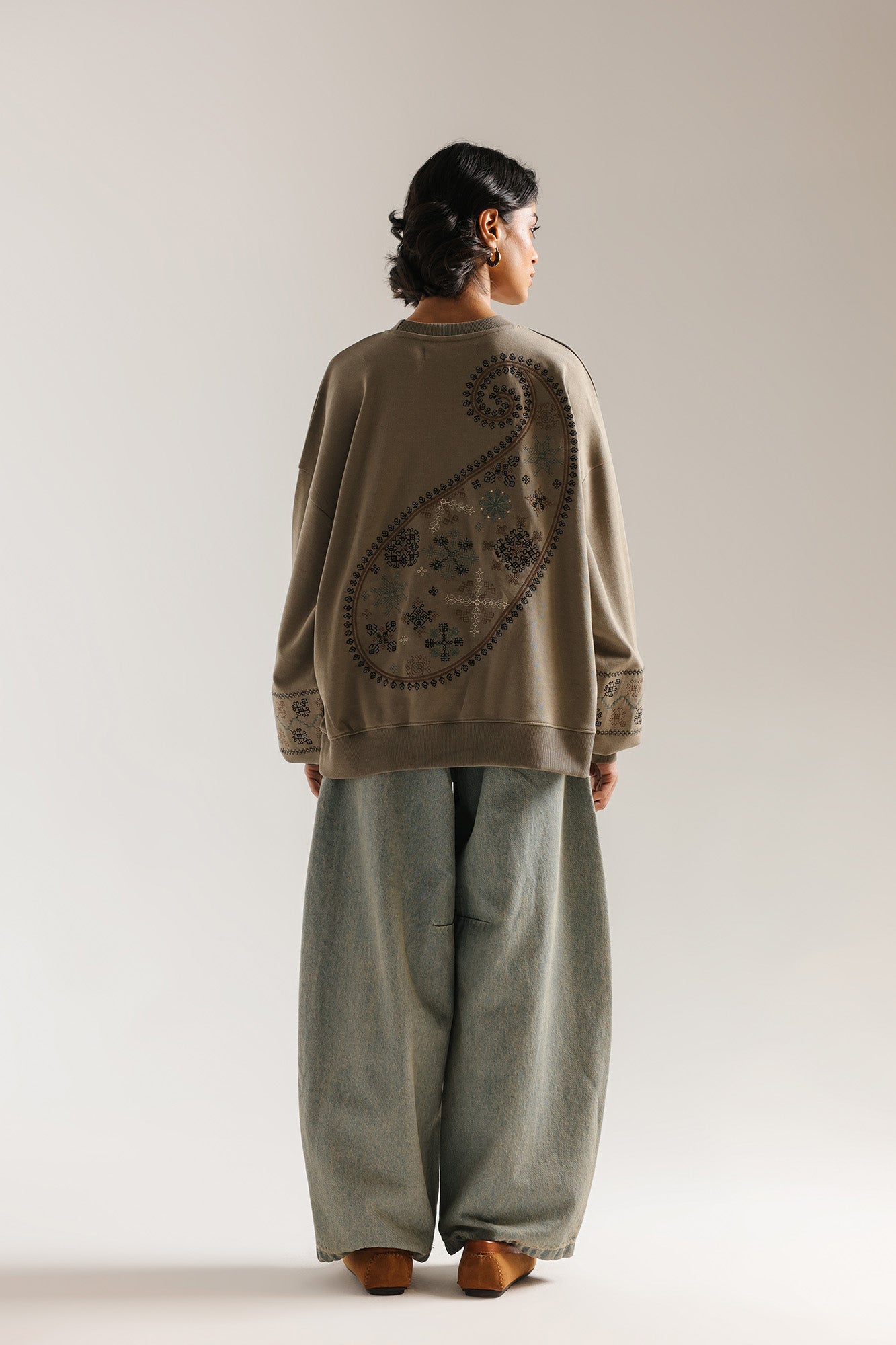 SWEATSHIRT (E0235/120/128)