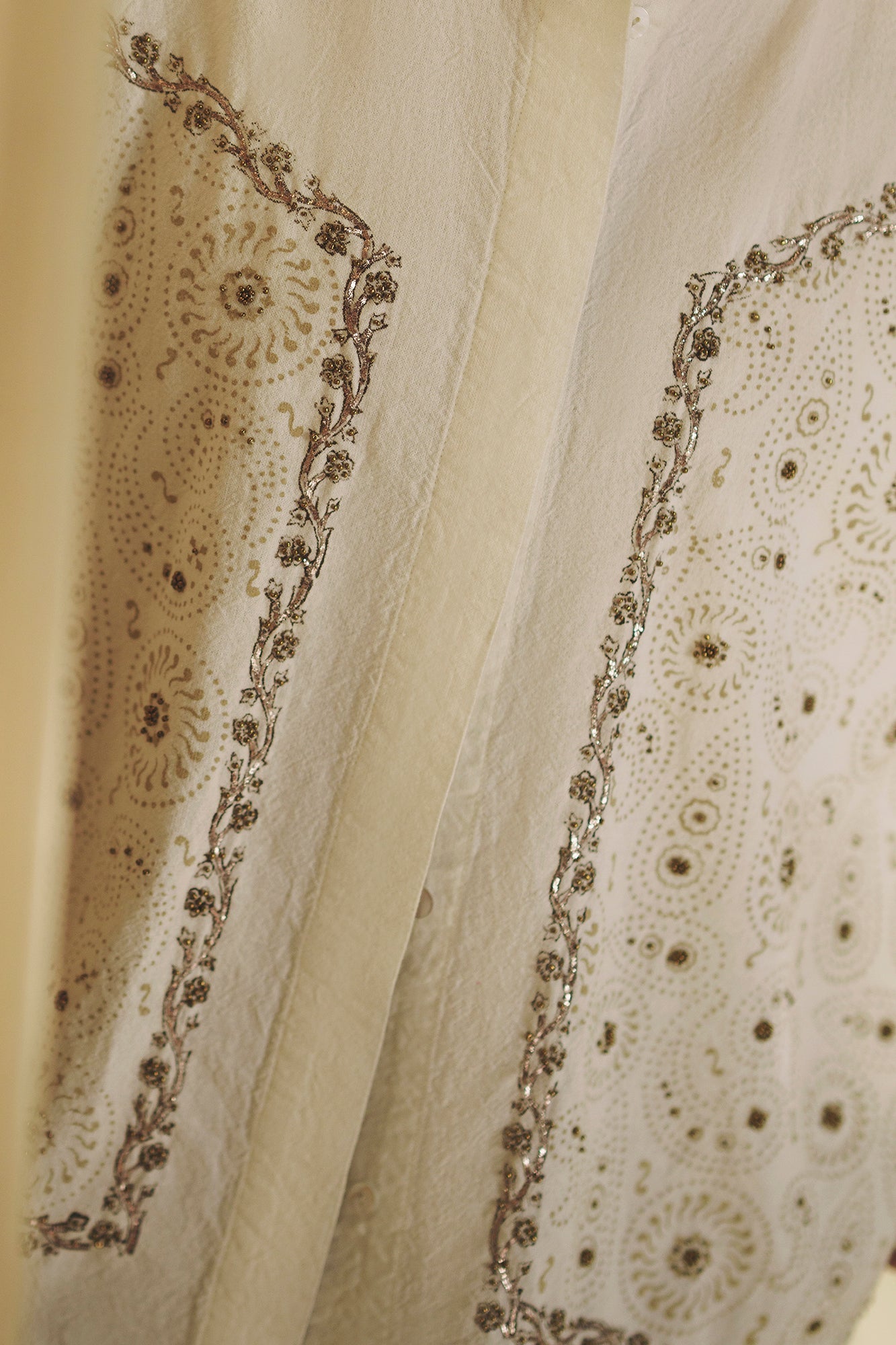 EMBROIDERED TOP (E0288/120/005)