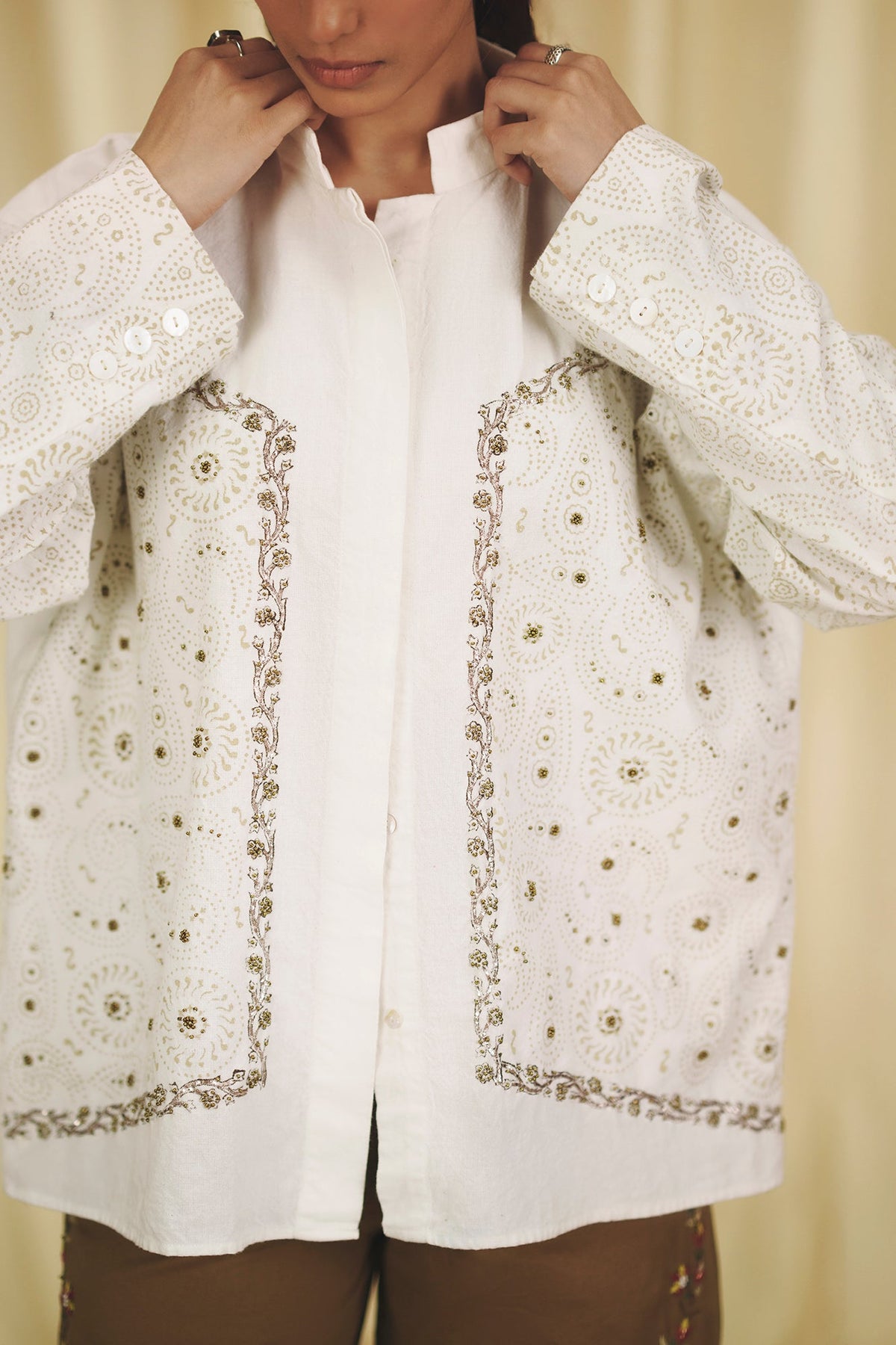 EMBROIDERED TOP (E0288/120/005)