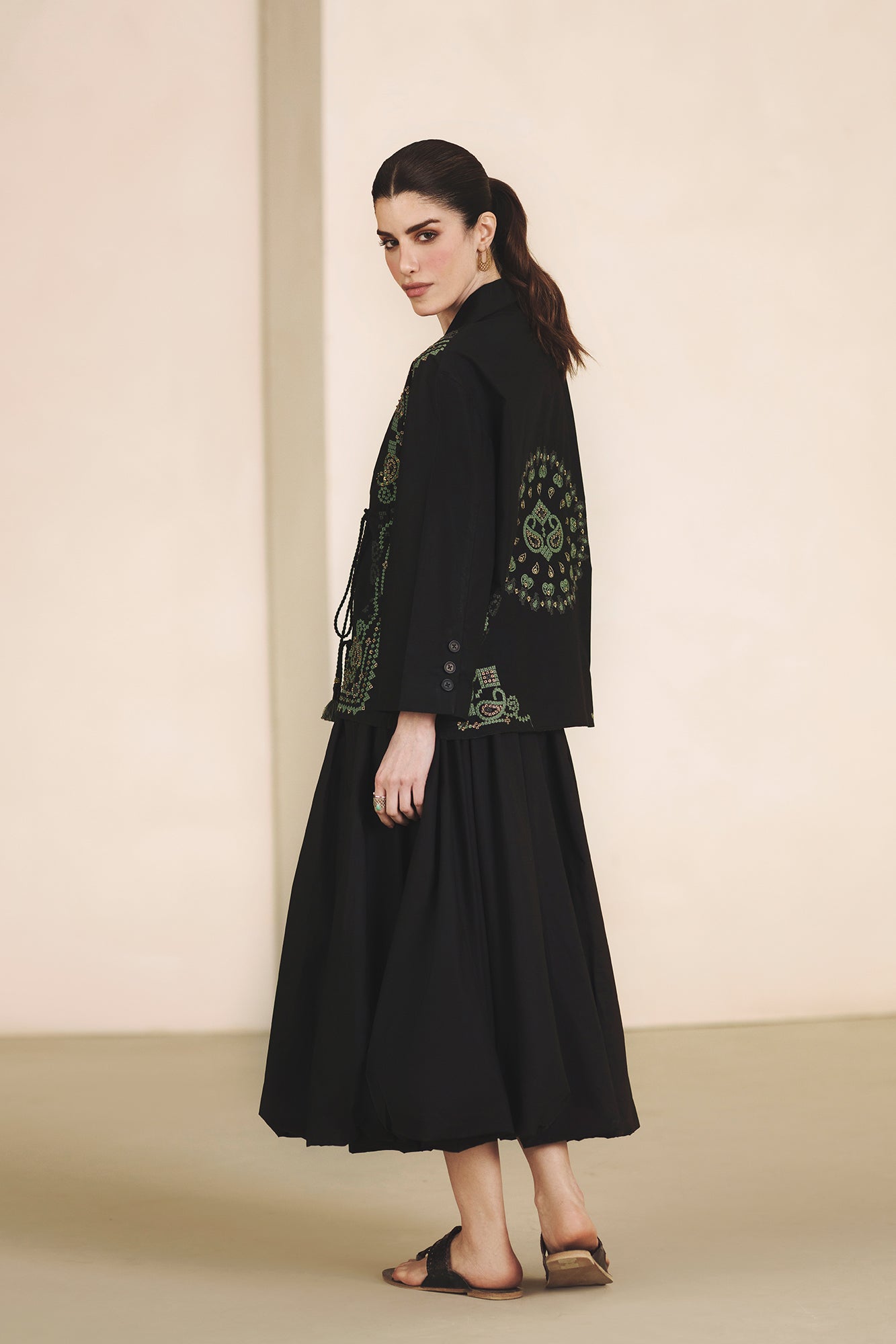 EMBROIDERED TOP (E0333/120/902)