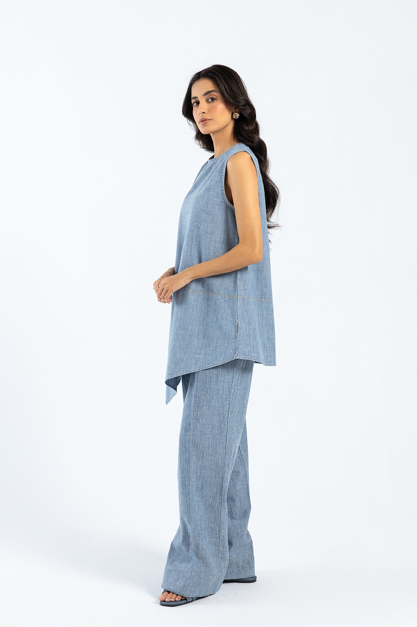 https://cdn.shopify.com/s/files/1/2290/7917/files/E0452-106-636_2.jpg?v=1738305640