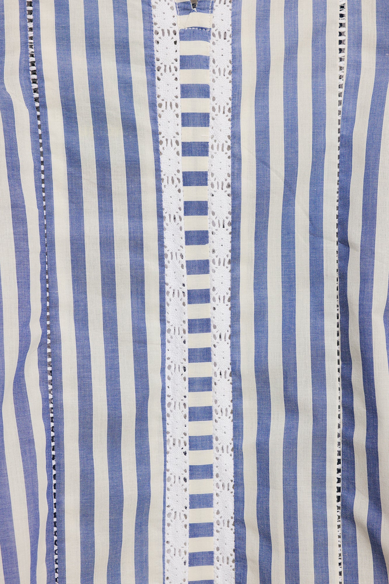 EMBROIDERED TOP (E0529/101/630)
