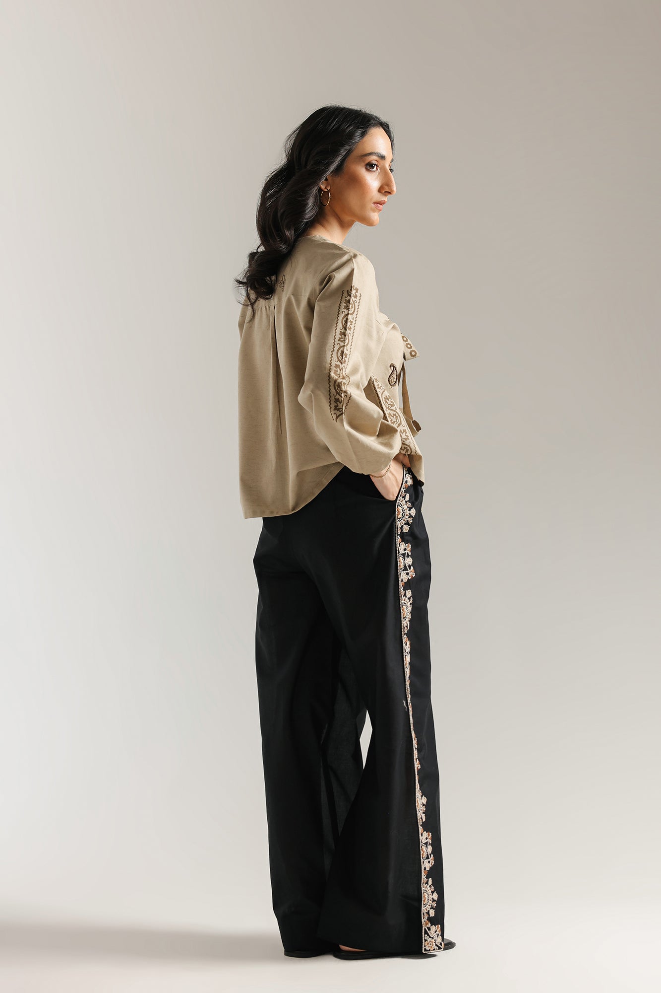 https://cdn.shopify.com/s/files/1/2290/7917/files/E0531-101-902_3.jpg?v=1757930000