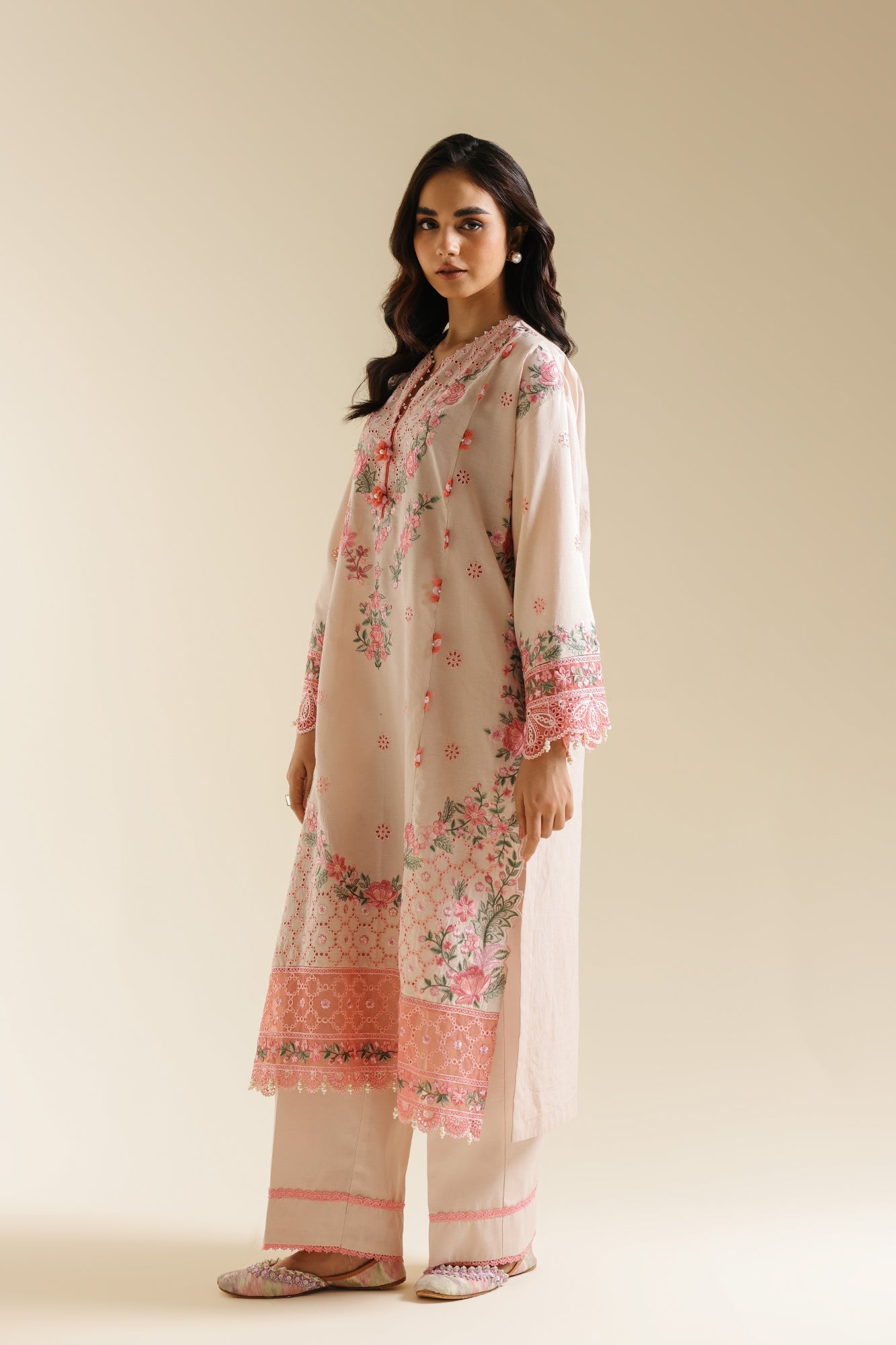 EMBROIDERED SUIT (E0537/203/314)
