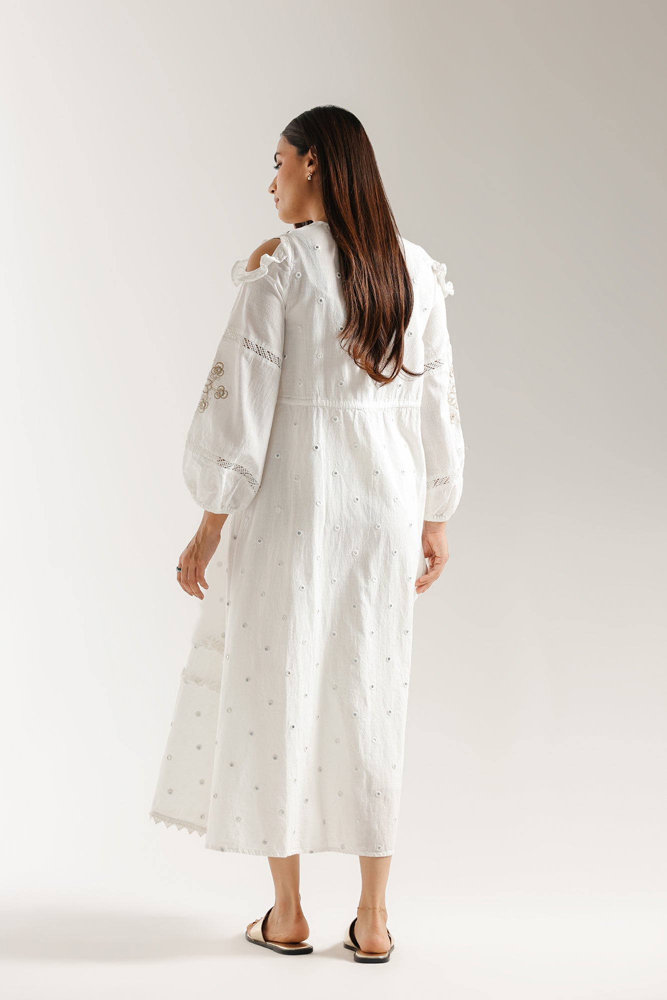 EMBROIDERED DRESS (E0538/101/001)