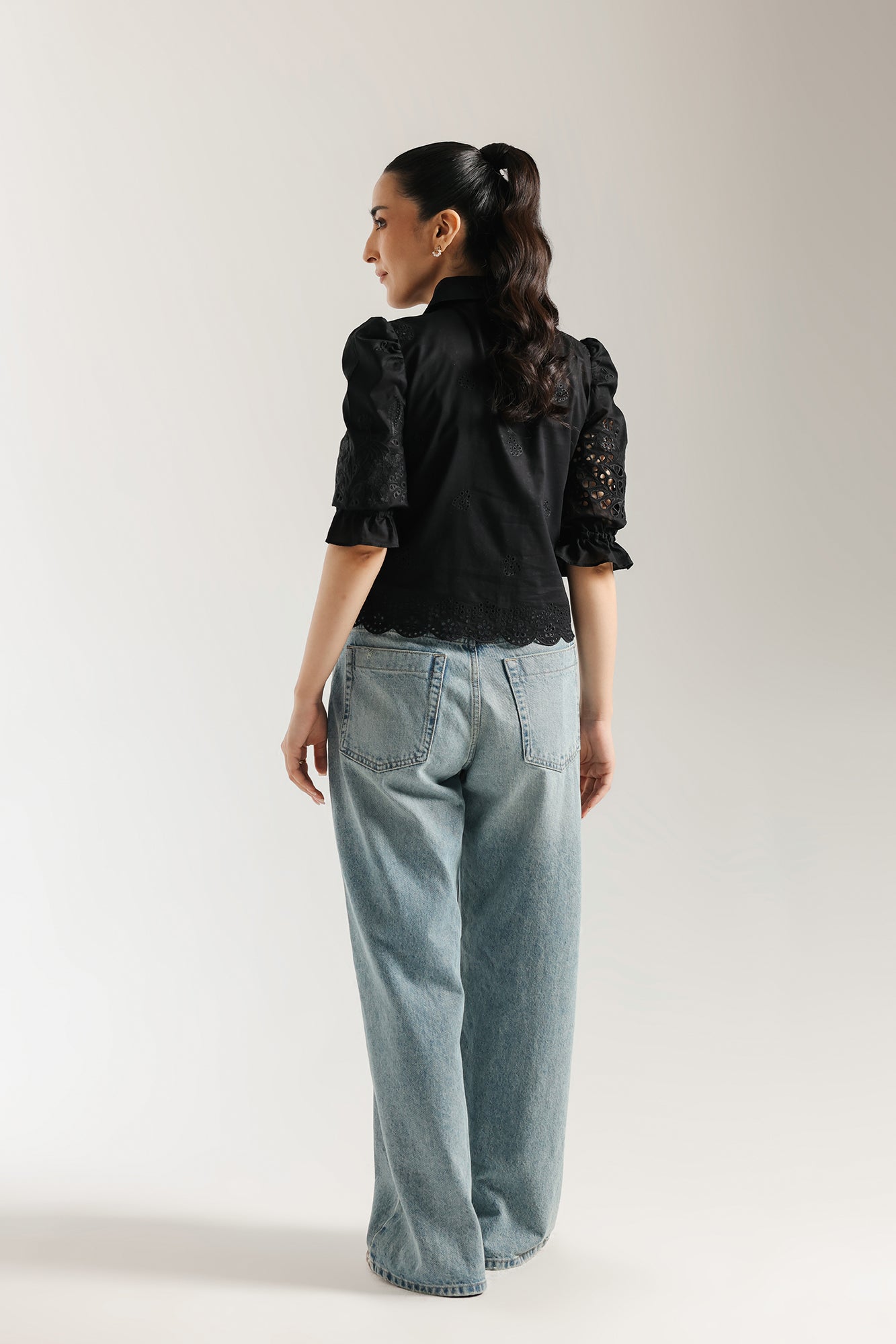 EMBROIDERED TOP (E0540/101/902)