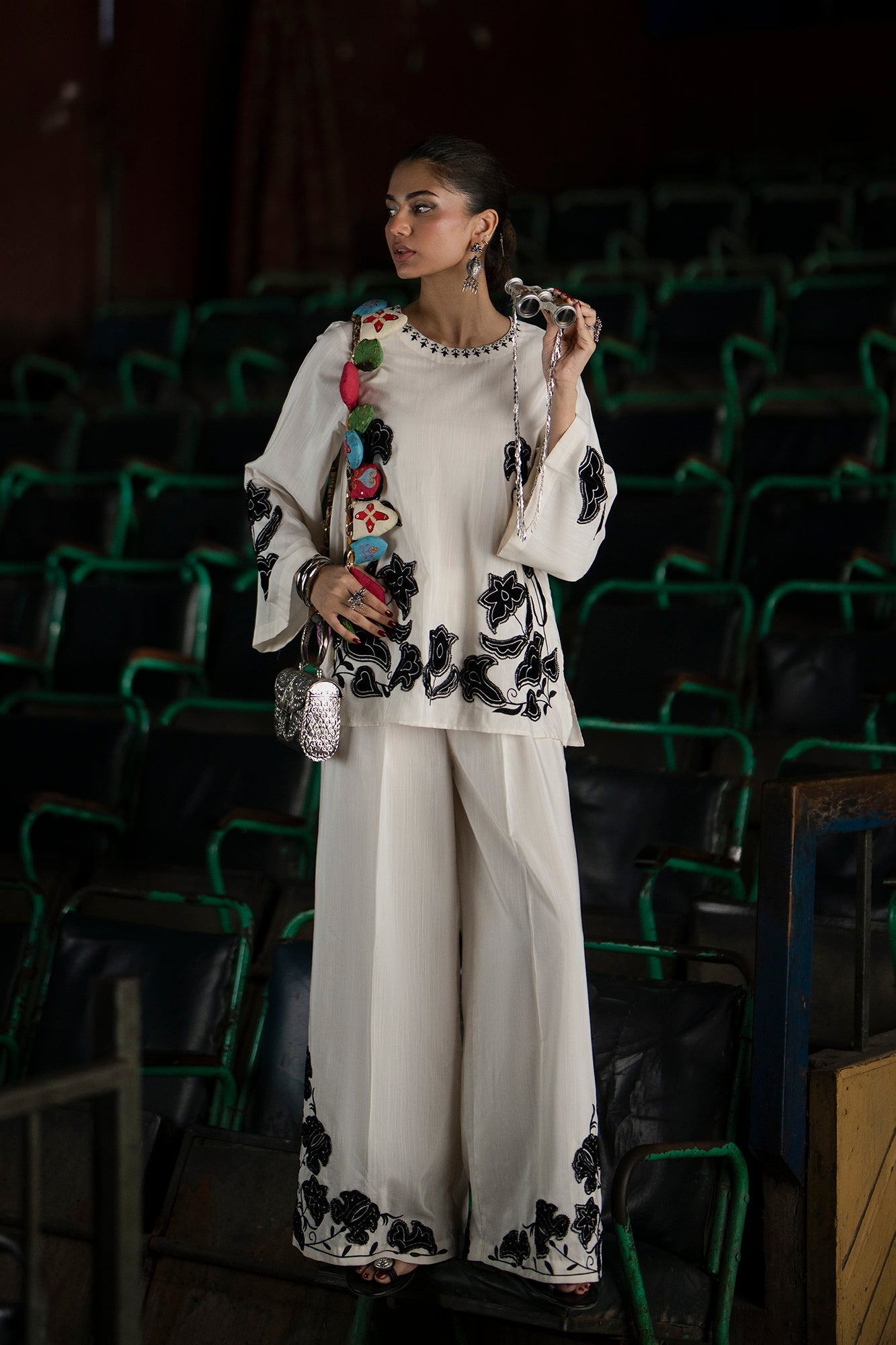 https://cdn.shopify.com/s/files/1/2290/7917/files/E0610-119_2.jpg?v=1762420688