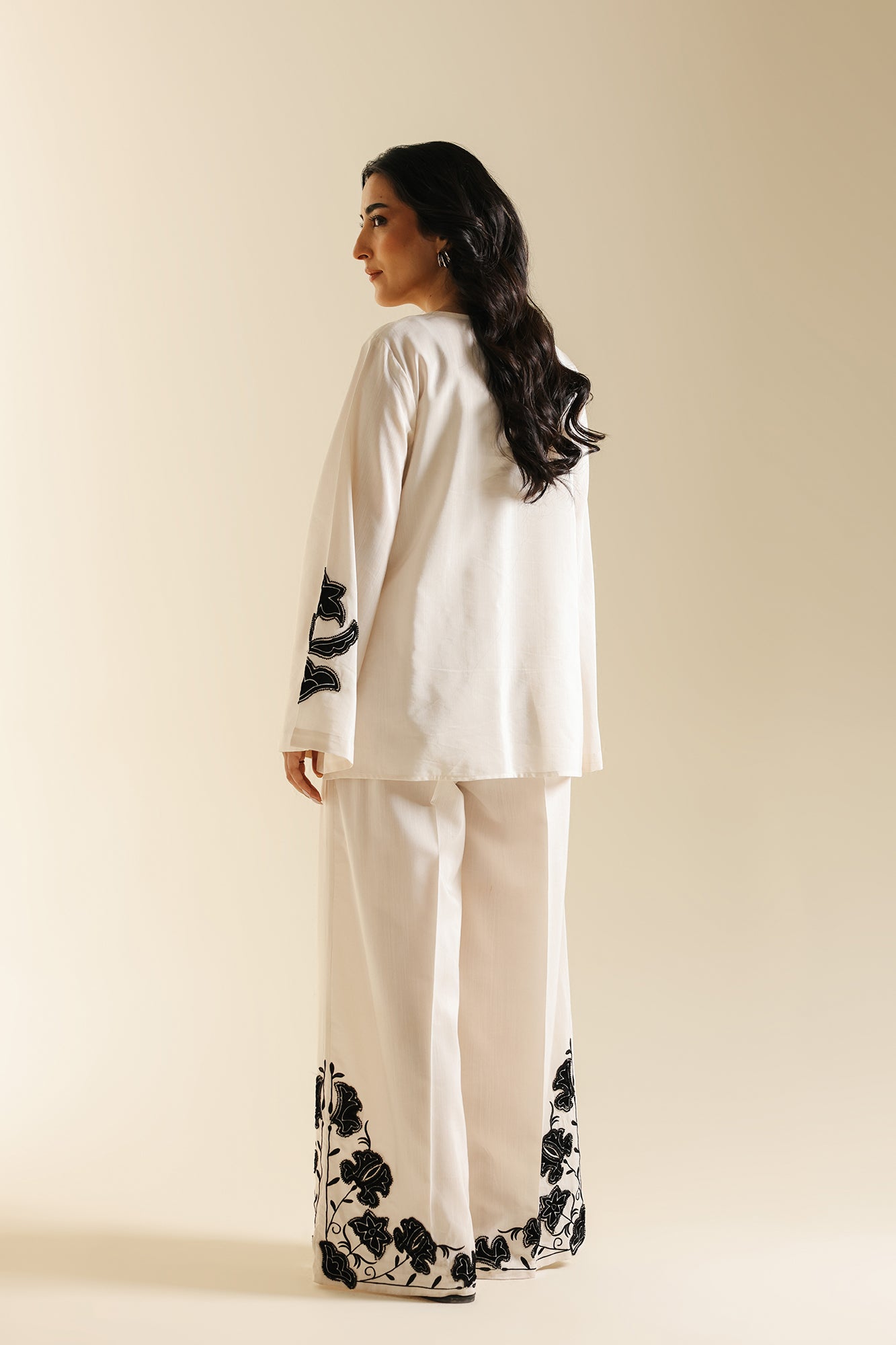 https://cdn.shopify.com/s/files/1/2290/7917/files/E0610-119_3_e23df065-3e63-425a-bb06-a5a510c004ec.jpg?v=1762420695
