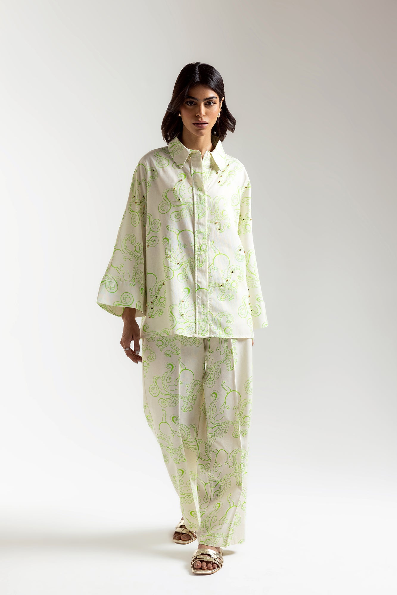 https://cdn.shopify.com/s/files/1/2290/7917/files/E0621-106-724_1.jpg?v=1747632409