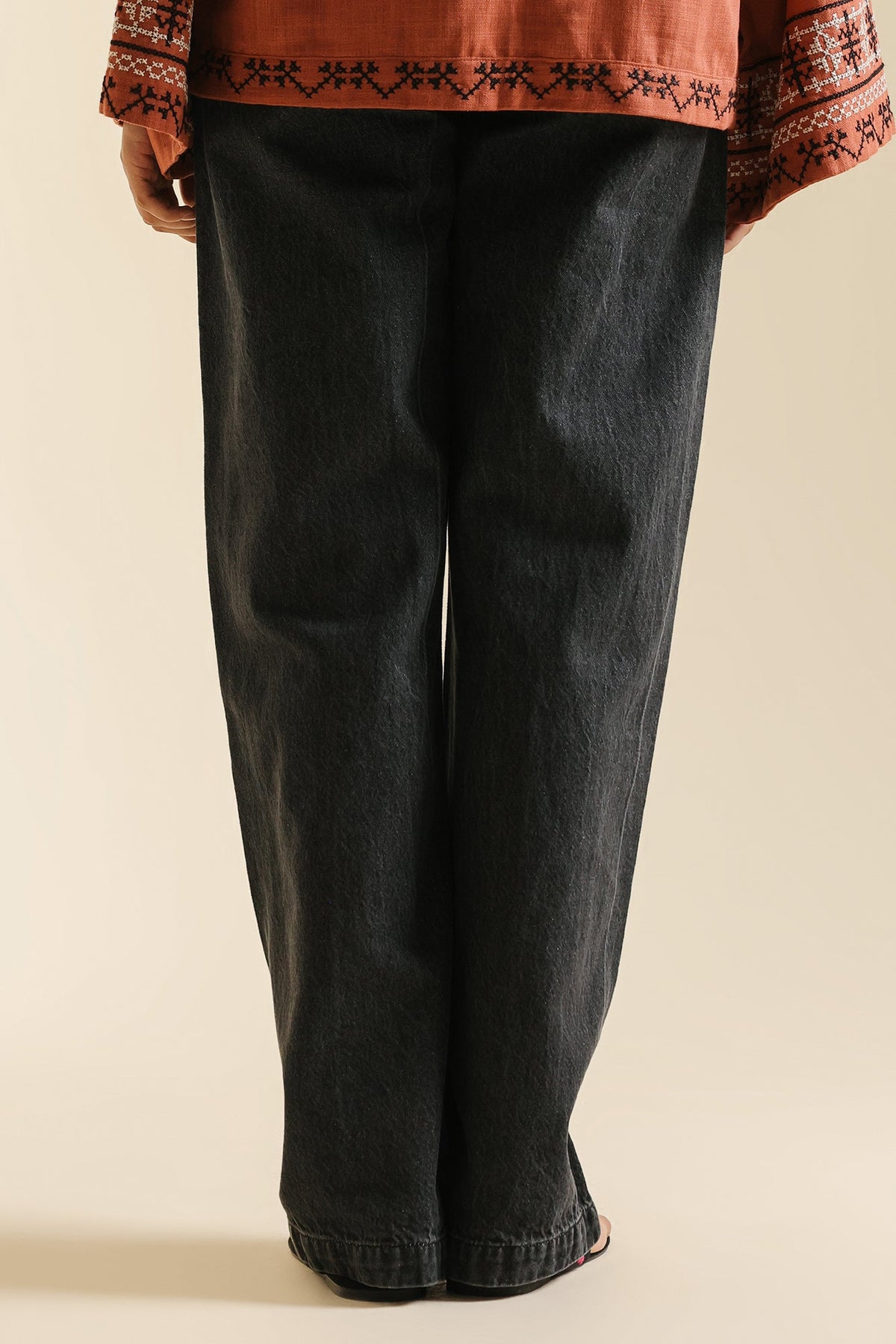 JEANS (E0623/119/903)