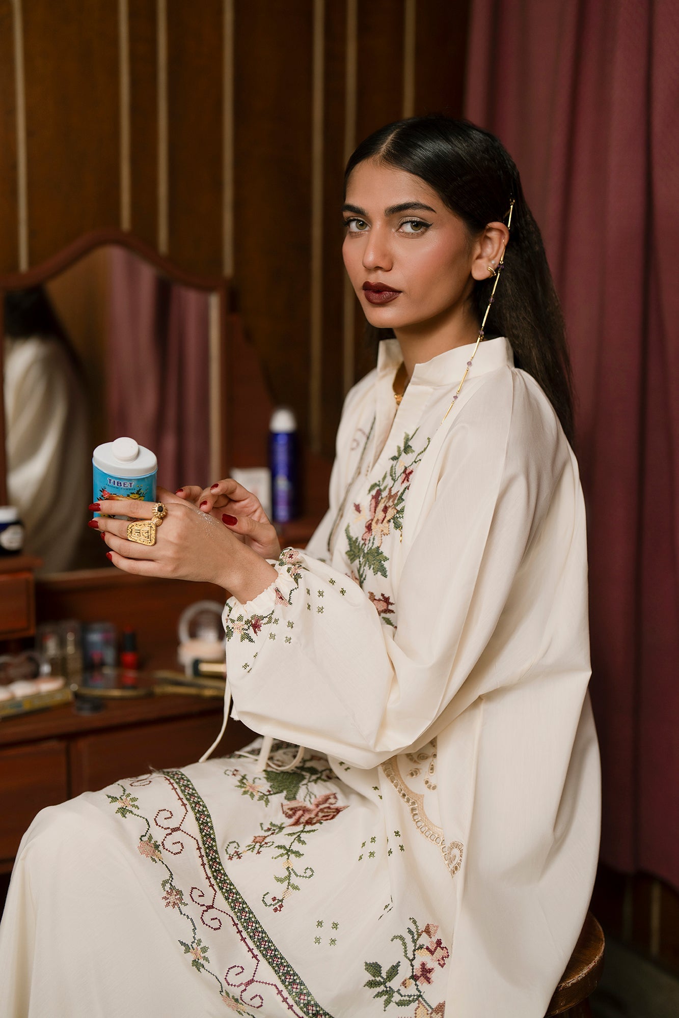 DRESS (E0643/119/002)